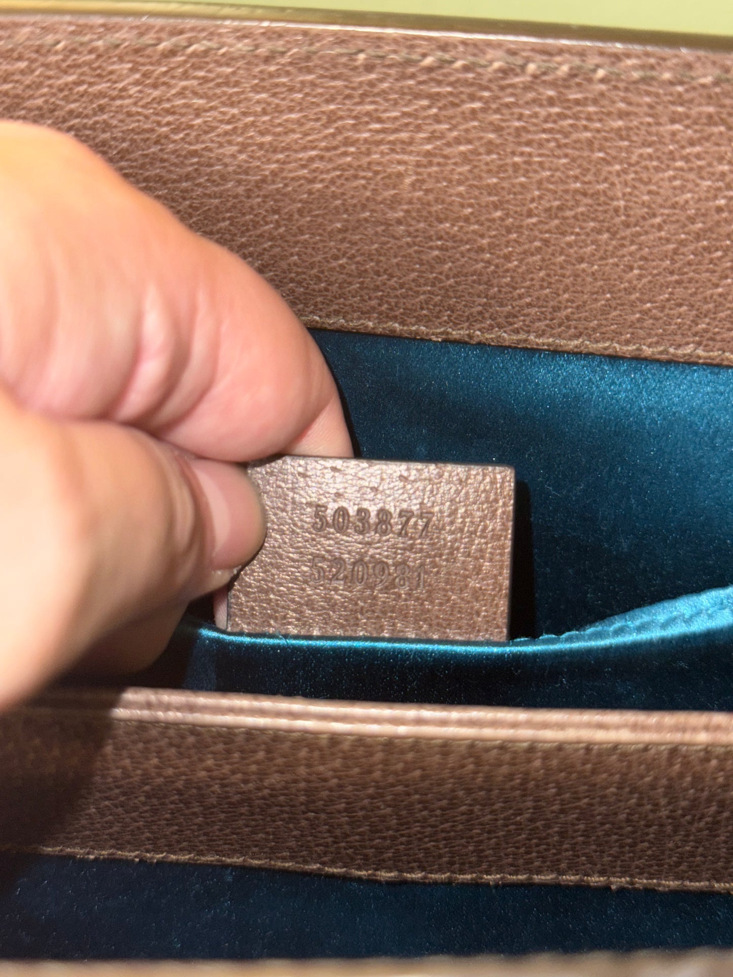 GUCCI GG SUPREME OPHIDIA CHAIN POCHETTE