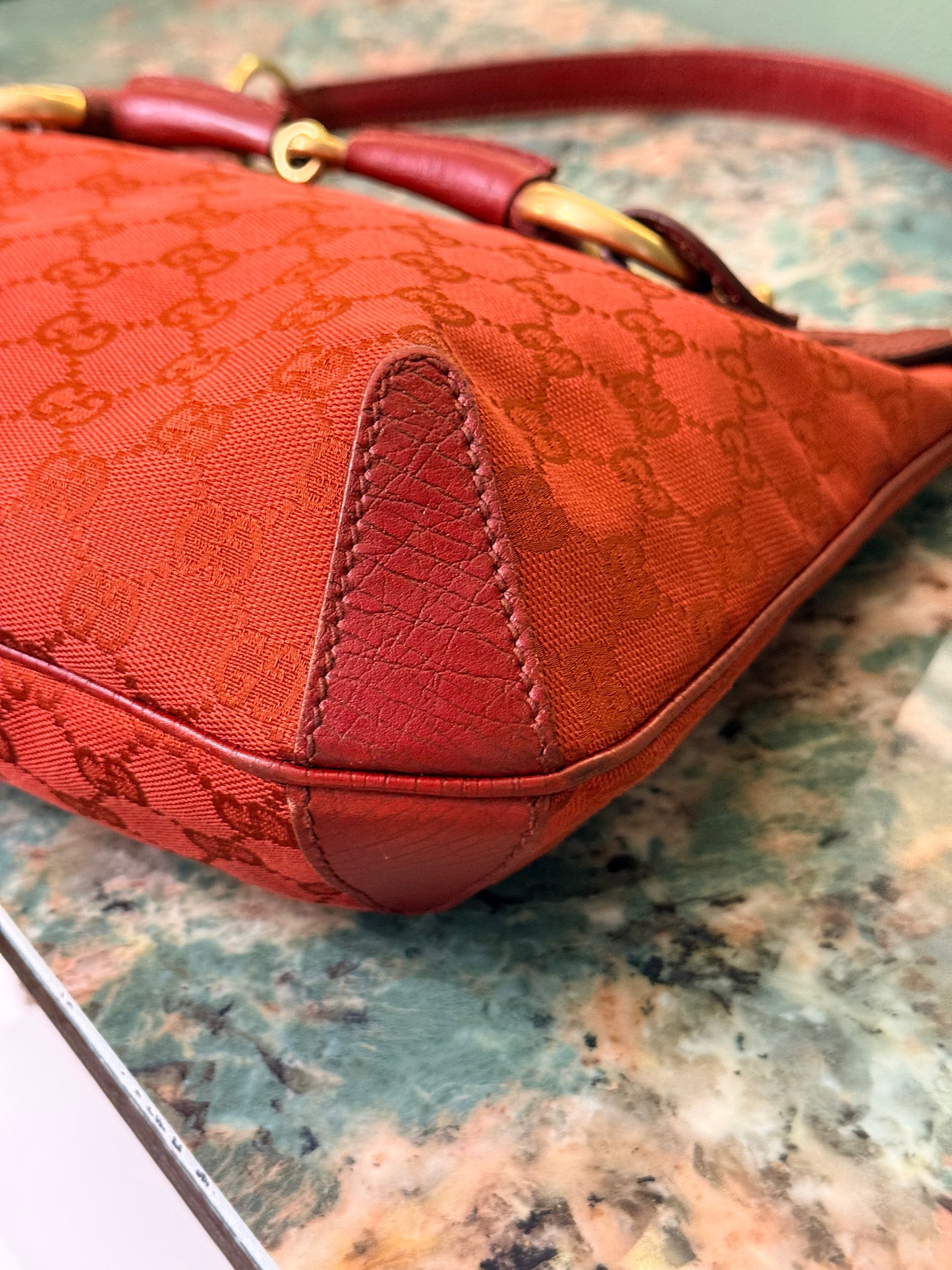 GUCCI RED MONOGRAM HORSEBIT HOBO BAG