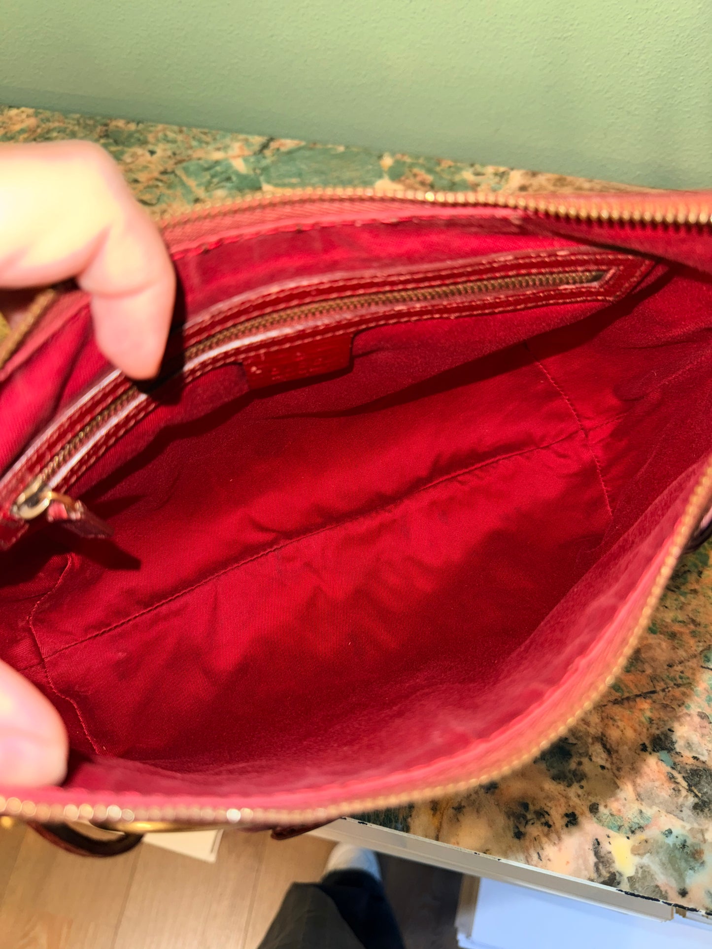 GUCCI RED MONOGRAM HORSEBIT HOBO BAG