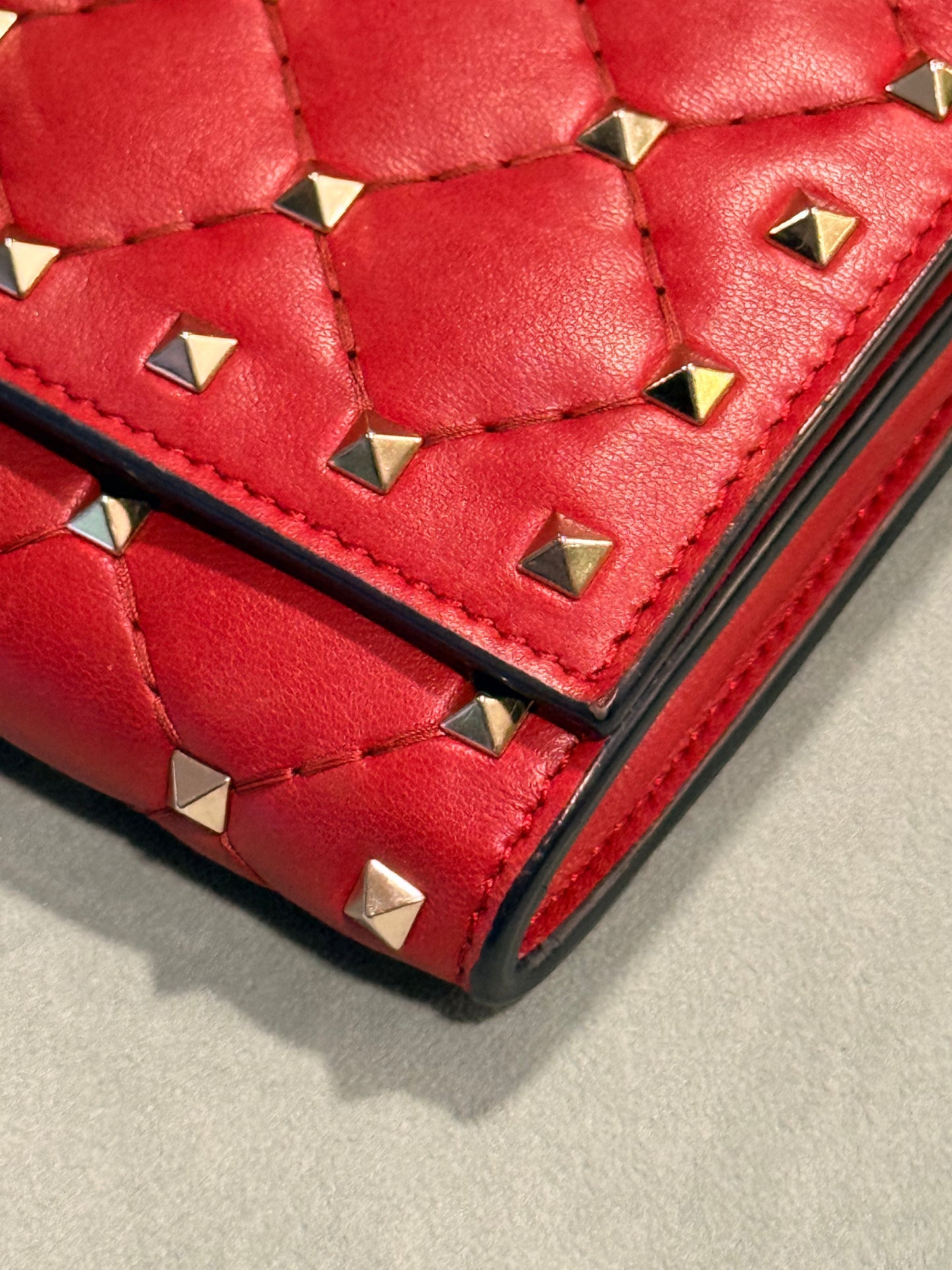 VALENTINO RED SPIKE CONTINENTAL WALLET