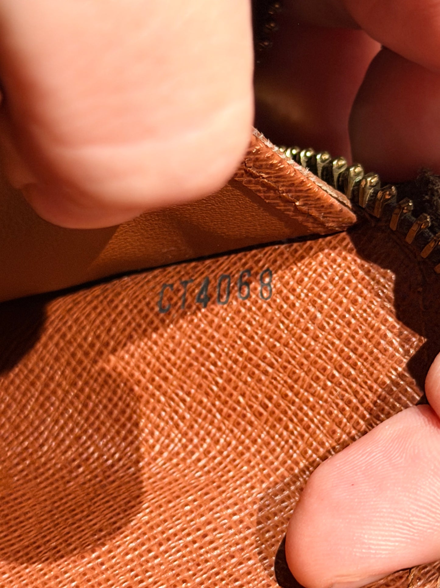LOUIS VUITTON MONOGRAM ASTRID LONG WALLET