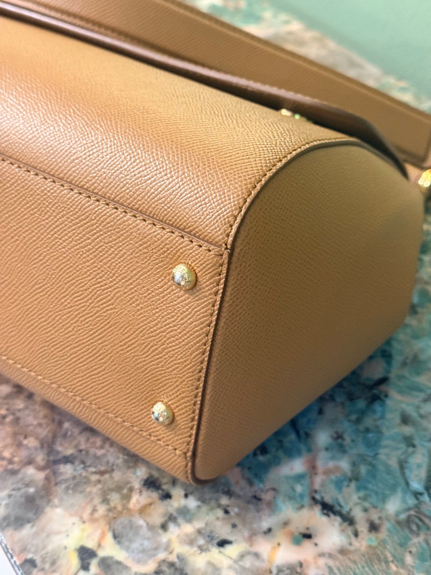 DOLCE & GABBANA TAN LARGE MISS SICILY HANDBAG