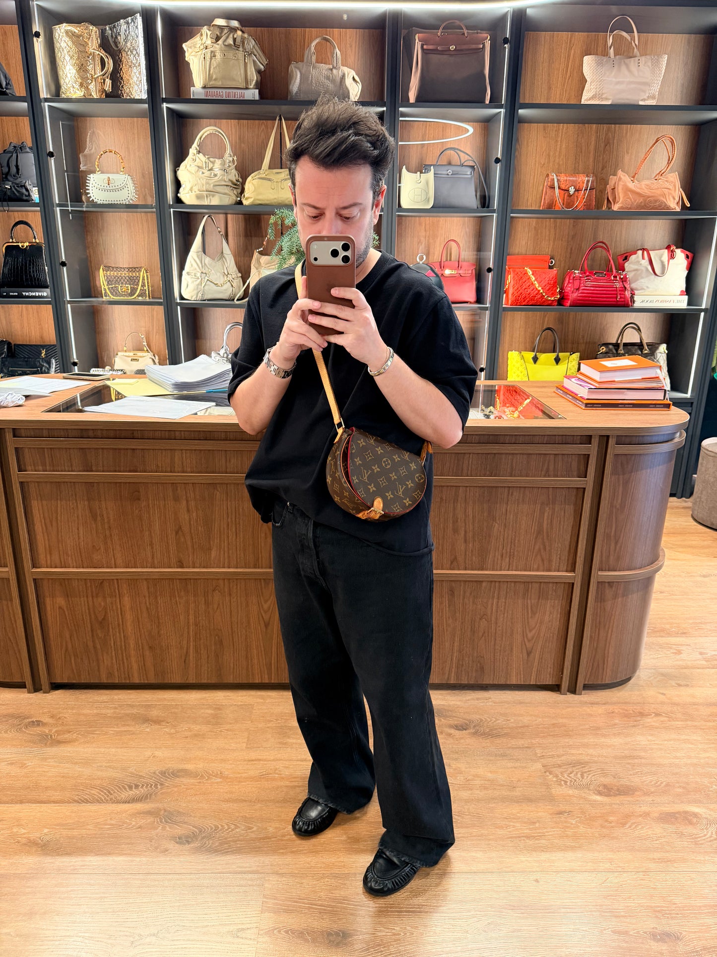 LOUIS VUITTON MONOGRAM TAMBOURINE CROSSBODY BAG