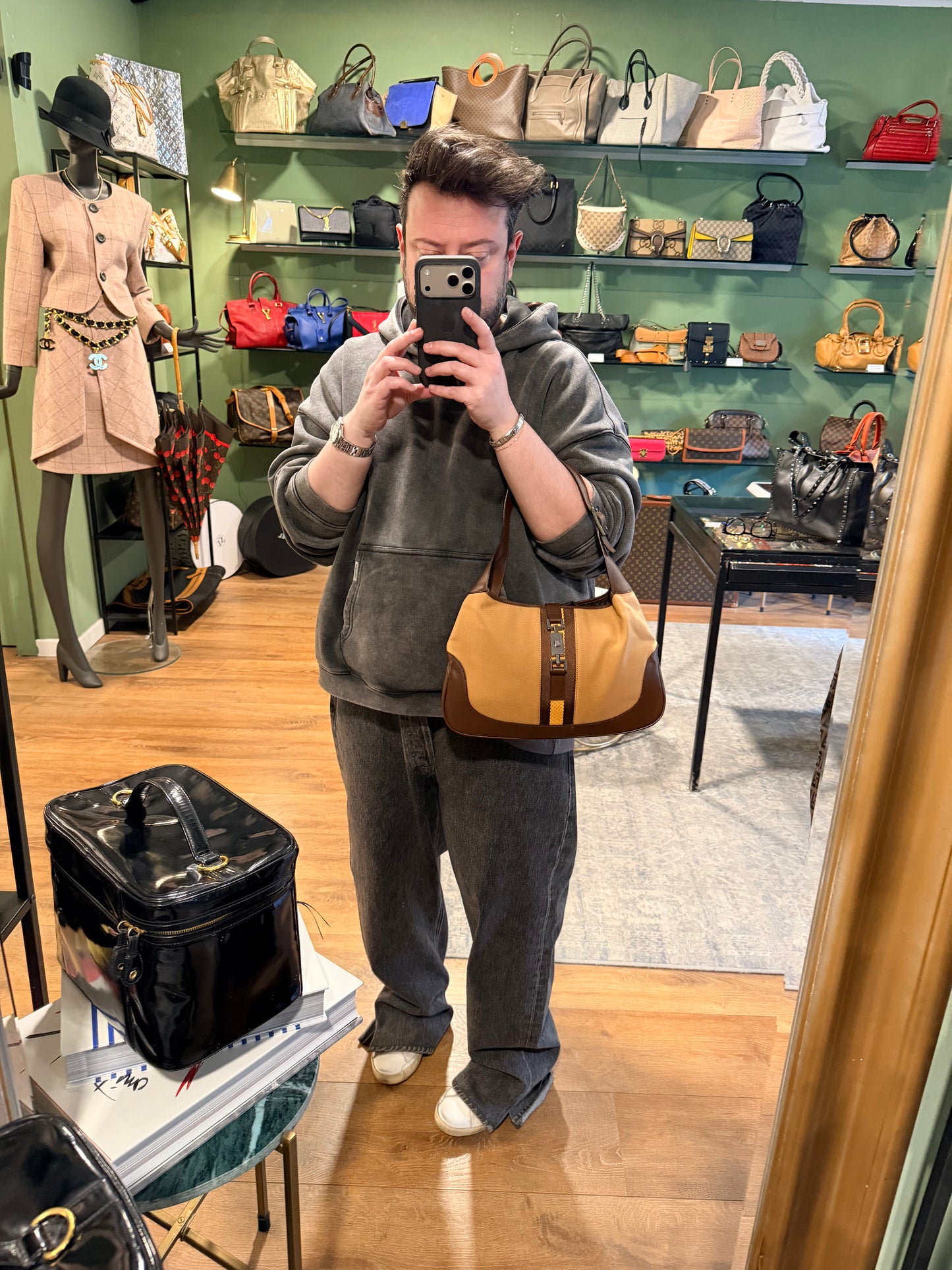 GUCCI BY TOM FORD BEIGE JACKIE SHOULDER BAG