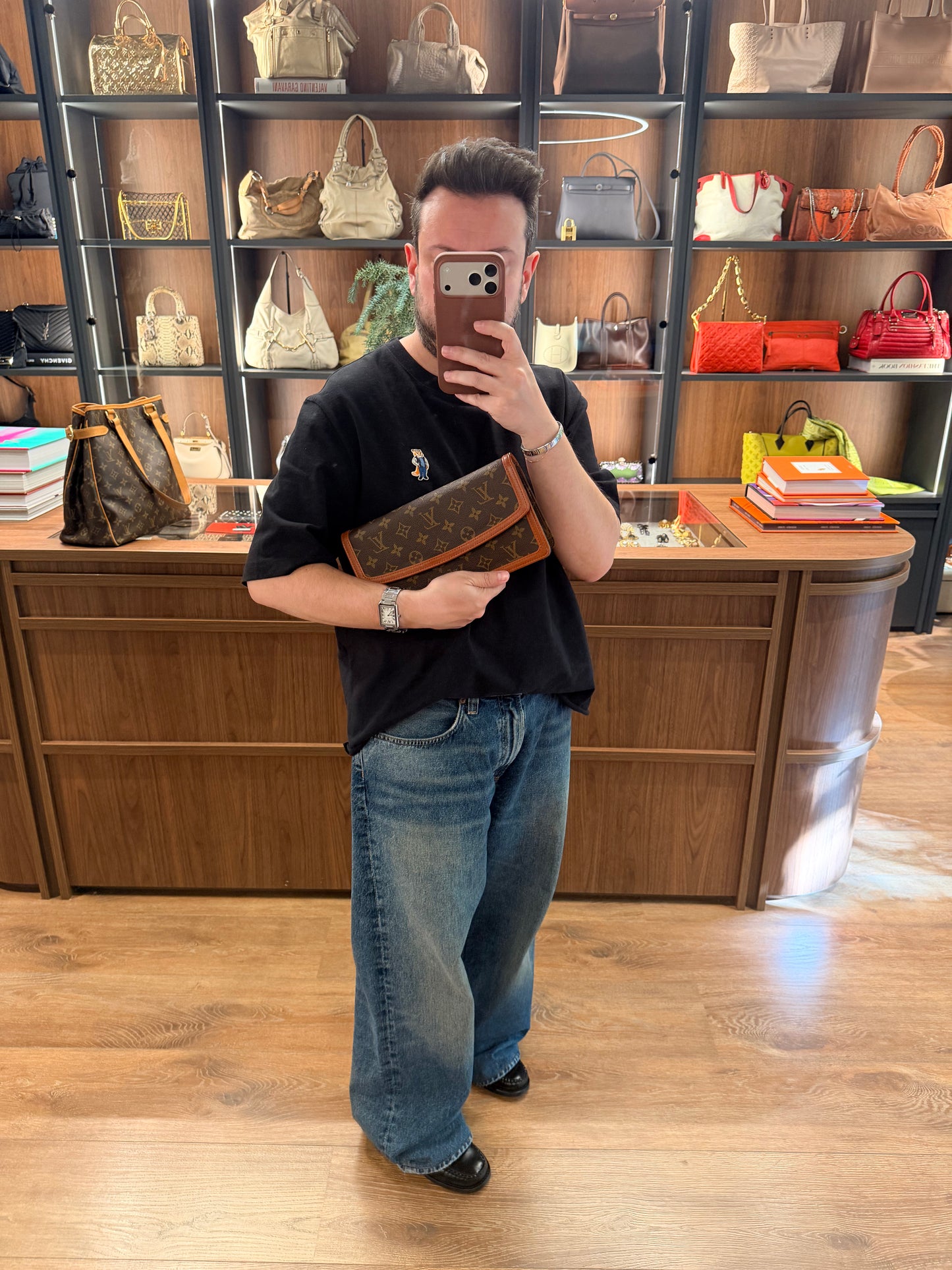LOUIS VUITTON MONOGRAM SMALL POCHETTE DAME