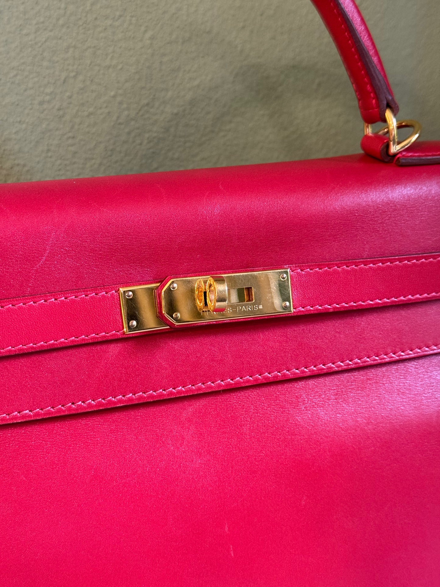 HERMÈS ROUGE VIF TADELAKT KELLY 32 HANDBAG