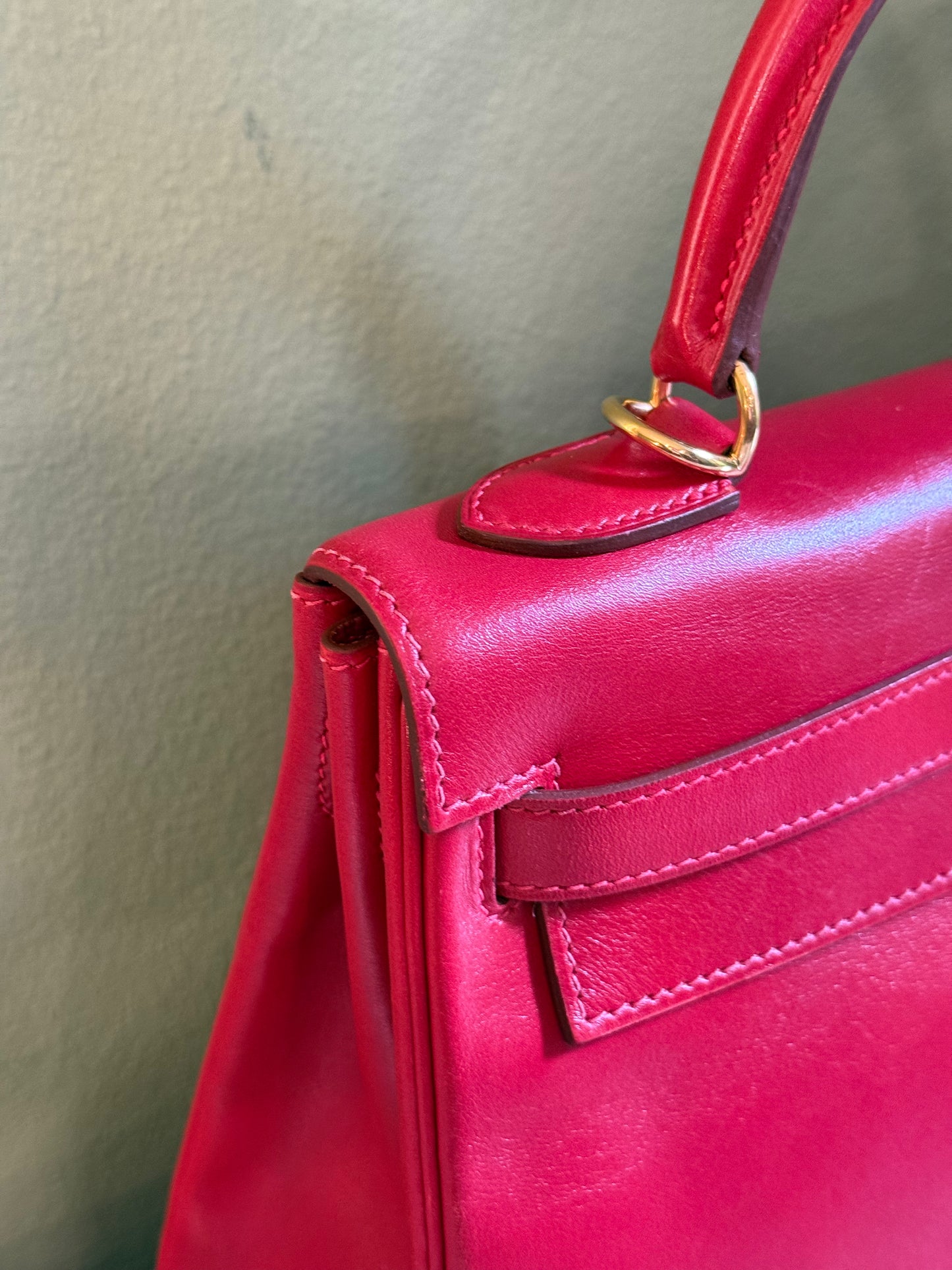 HERMÈS ROUGE VIF TADELAKT KELLY 32 HANDBAG