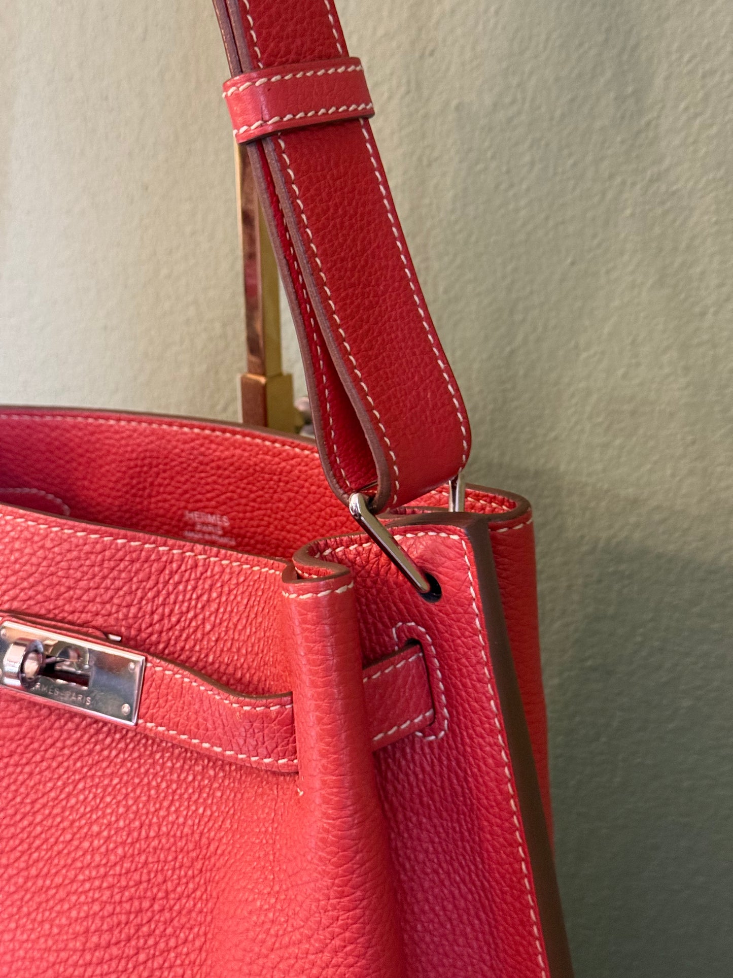 HERMÈS ORANGE TOGO SO KELLY 22 BUCKET SHOULDER BAG