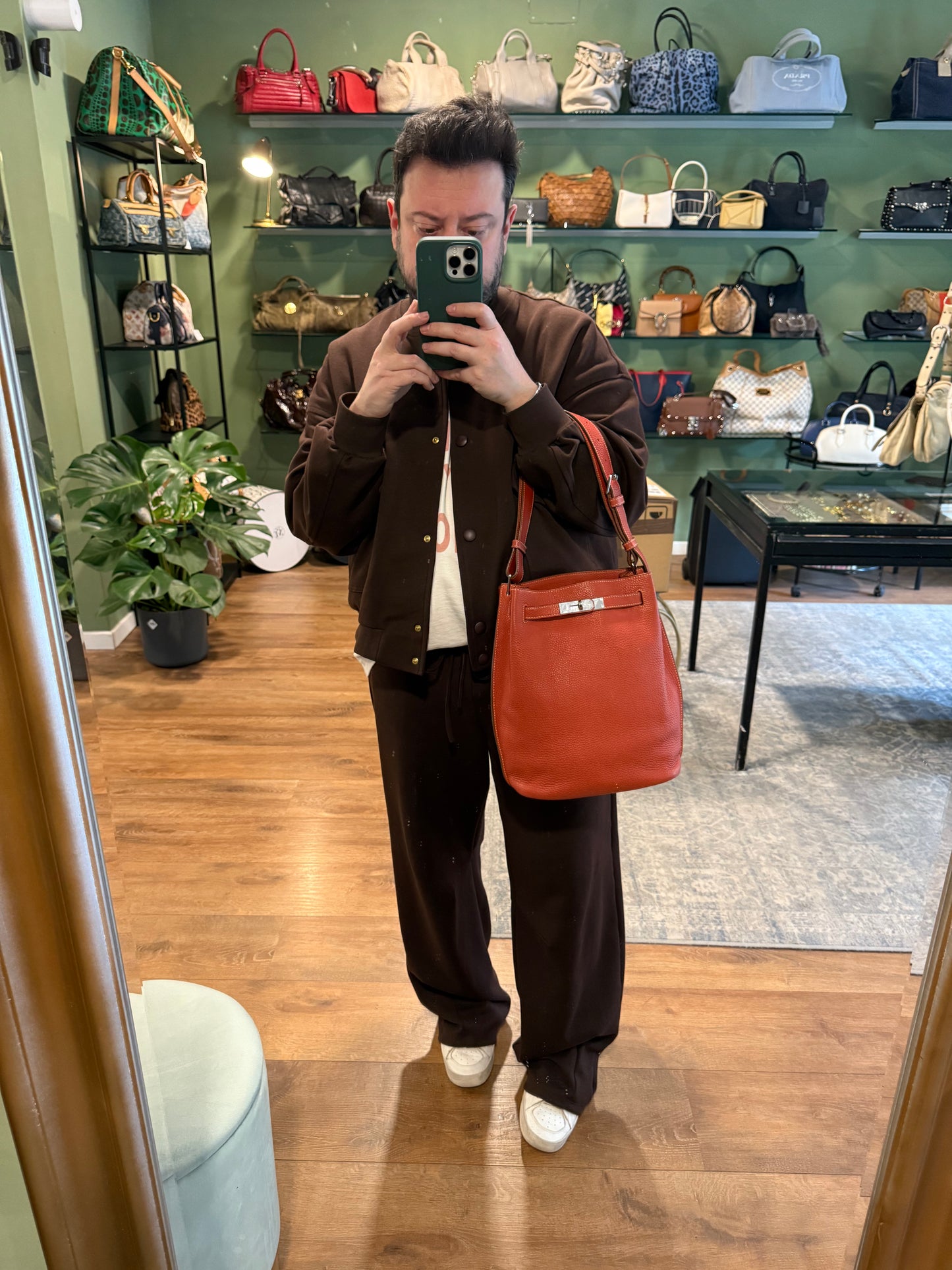 HERMÈS ORANGE TOGO SO KELLY 22 BUCKET SHOULDER BAG