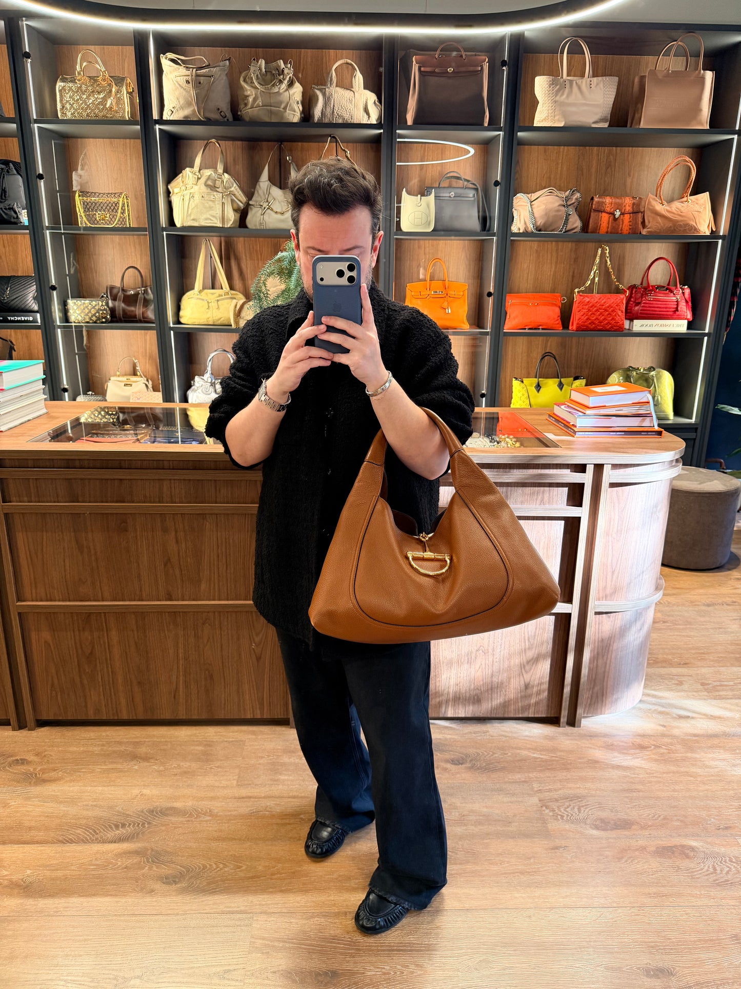 GUCCI TAN LARGE SOFTBIT SHOULDER BAG