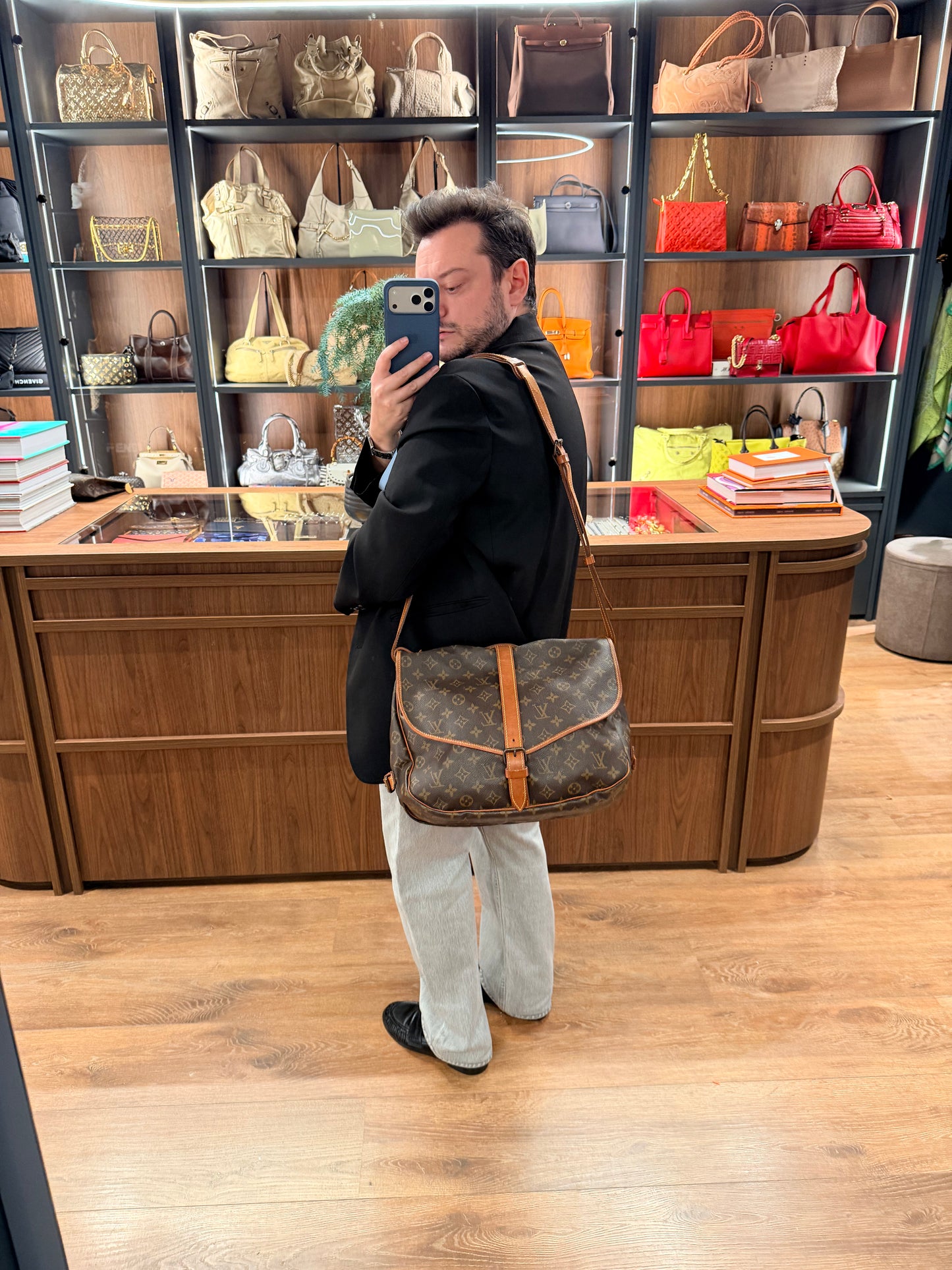 LOUIS VUITTON MONOGRAM SAUMUR 35 CROSSBODY BAG