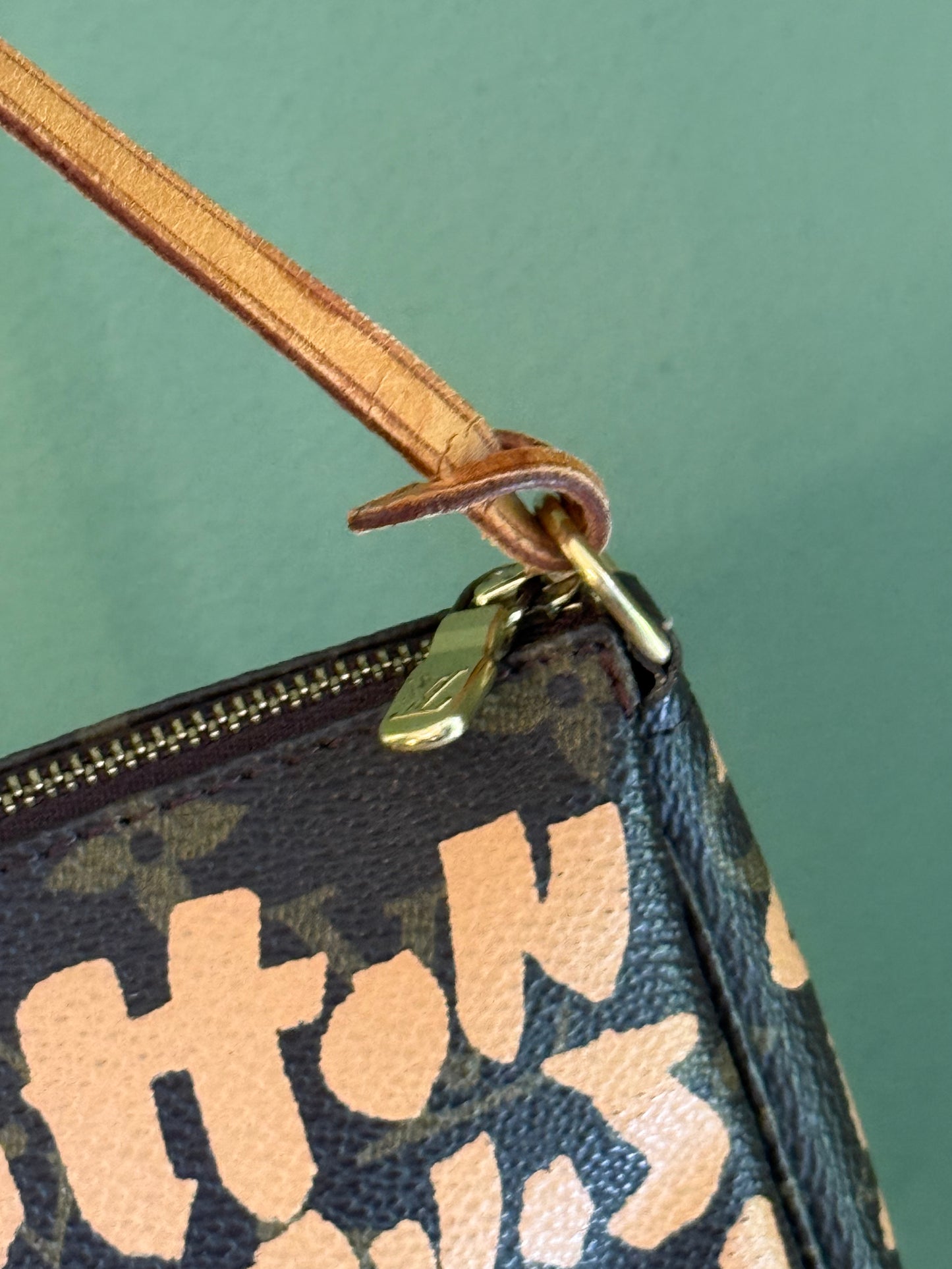 STEPHEN SPROUSE X LOUIS VUITTON GRAFFITI POCHETTE ACCESSOIRES