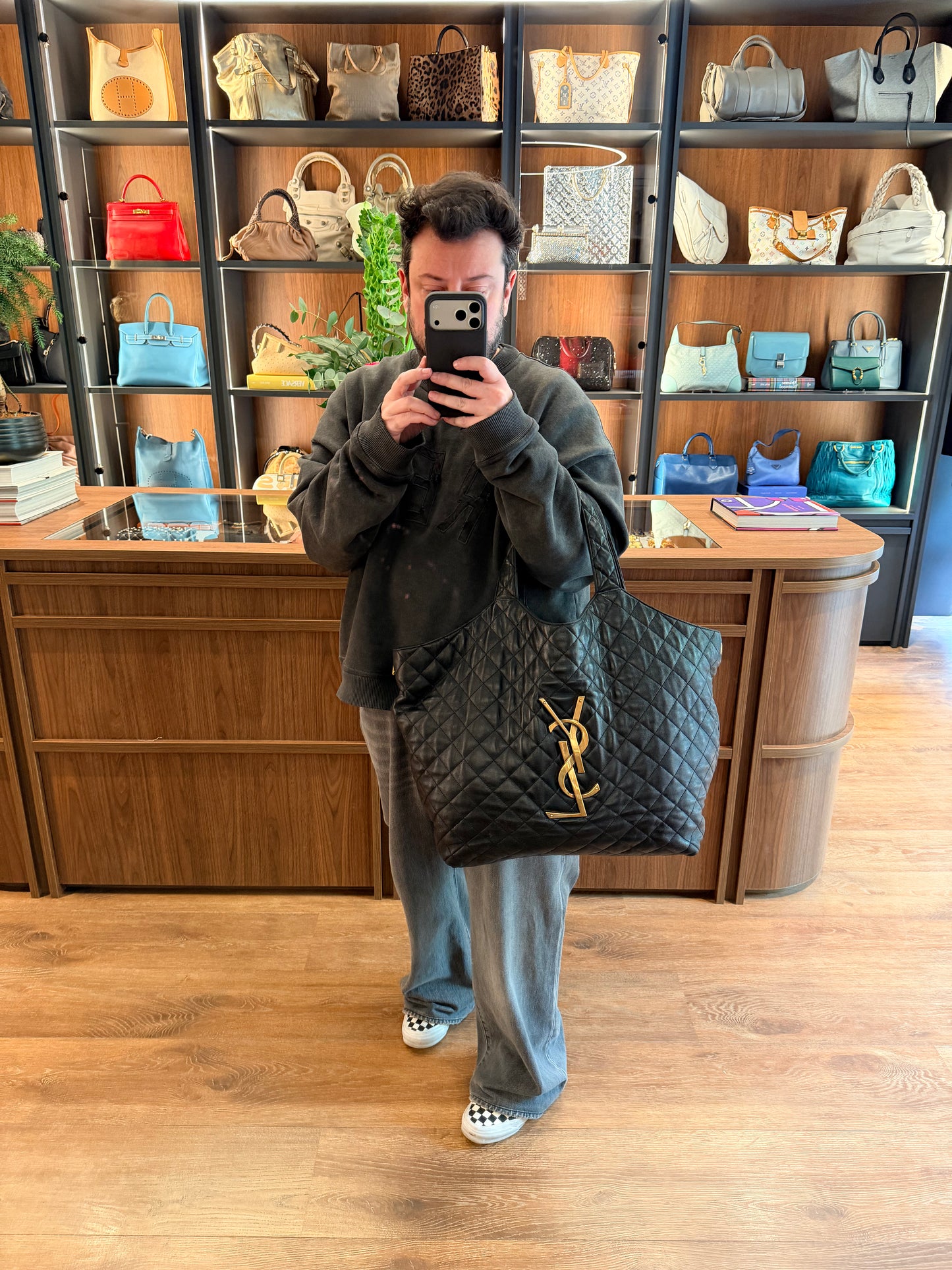 SAINT LAURENT BLACK MAXI ICARE SHOPPING TOTE