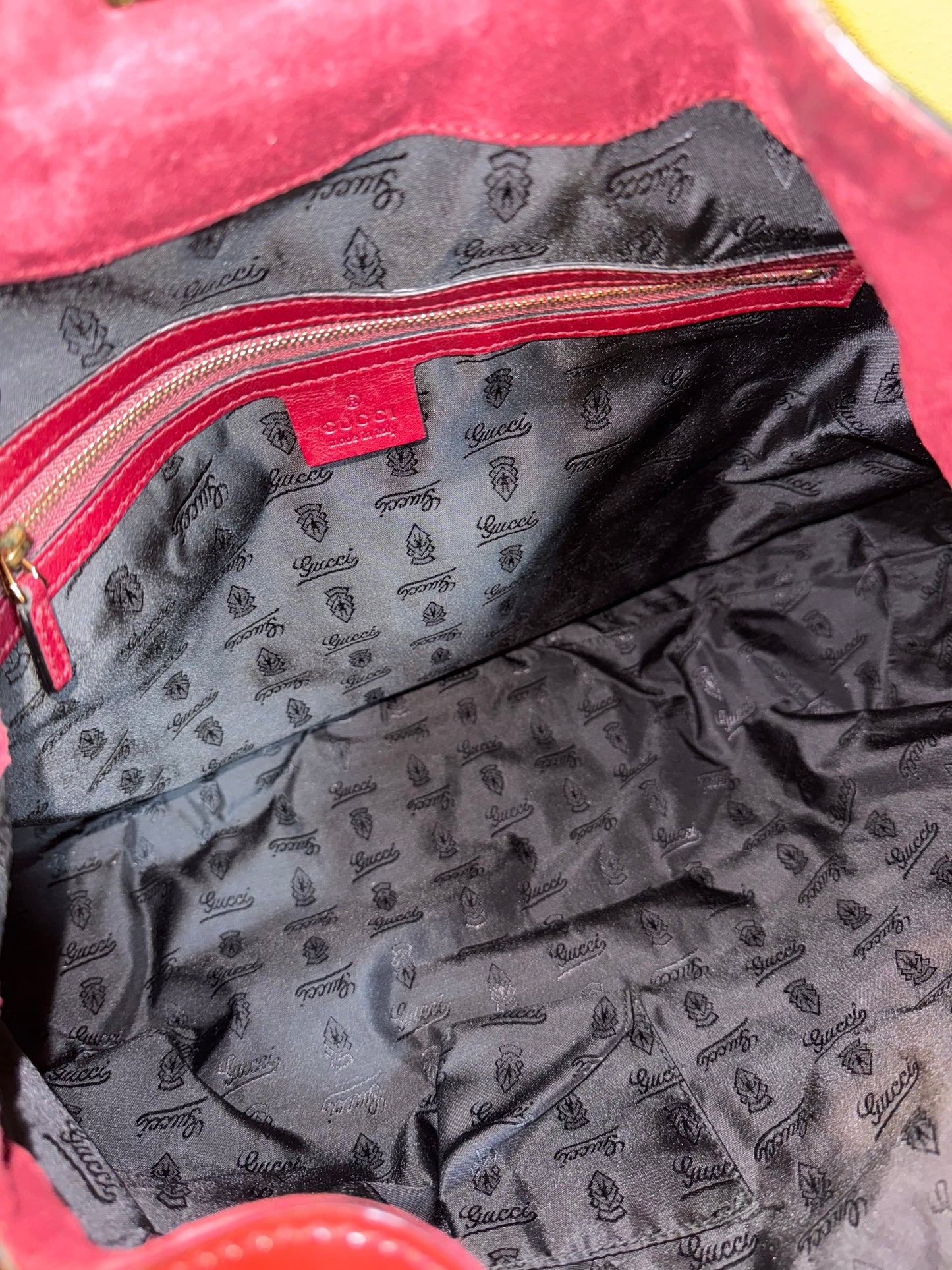 GUCCI BORDEAUX PATENT LARGE INDY SHOULDER BAG