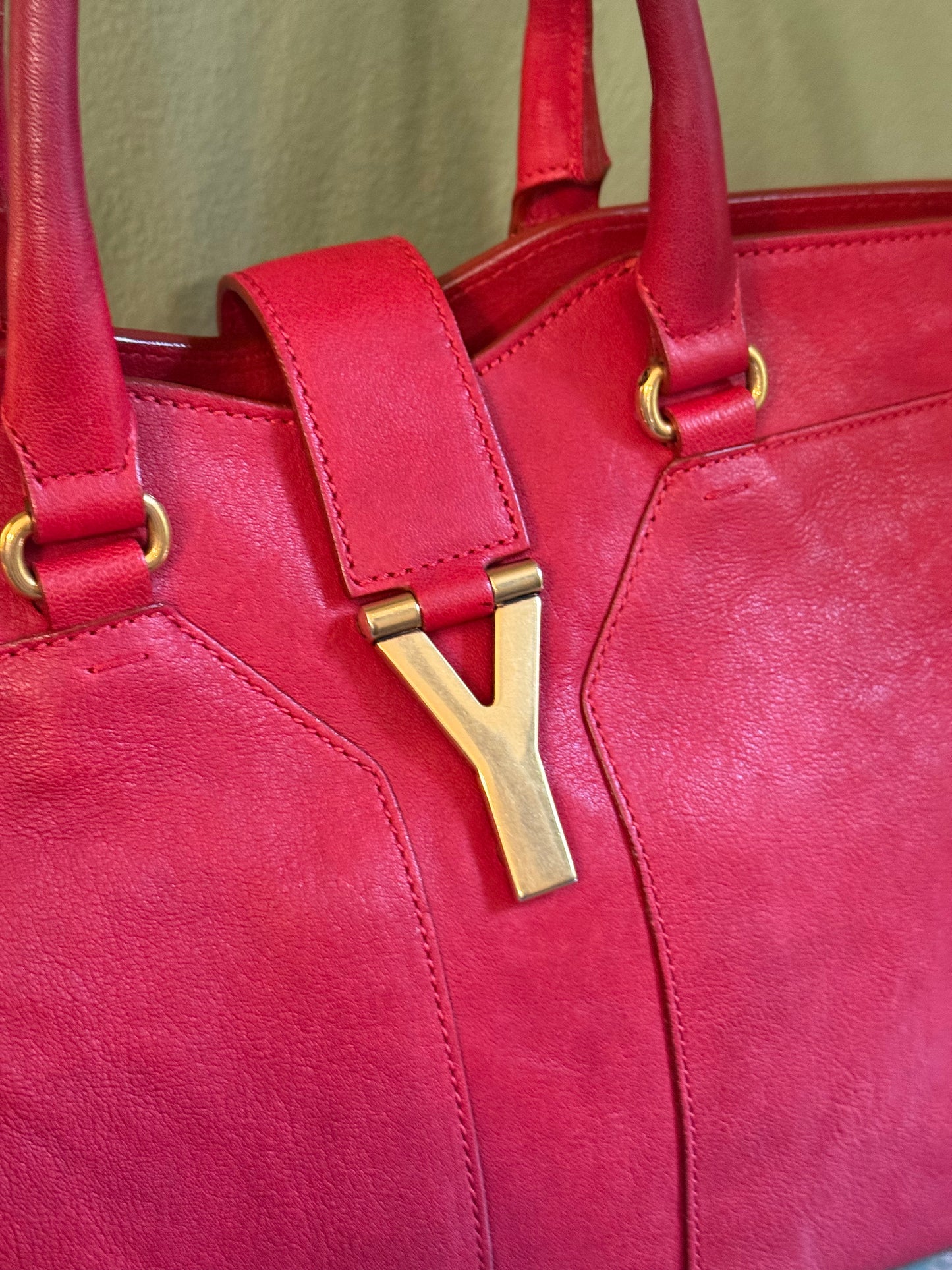 SAINT LAURENT RED MEDIUM CABAS CHIC BOSTON BAG