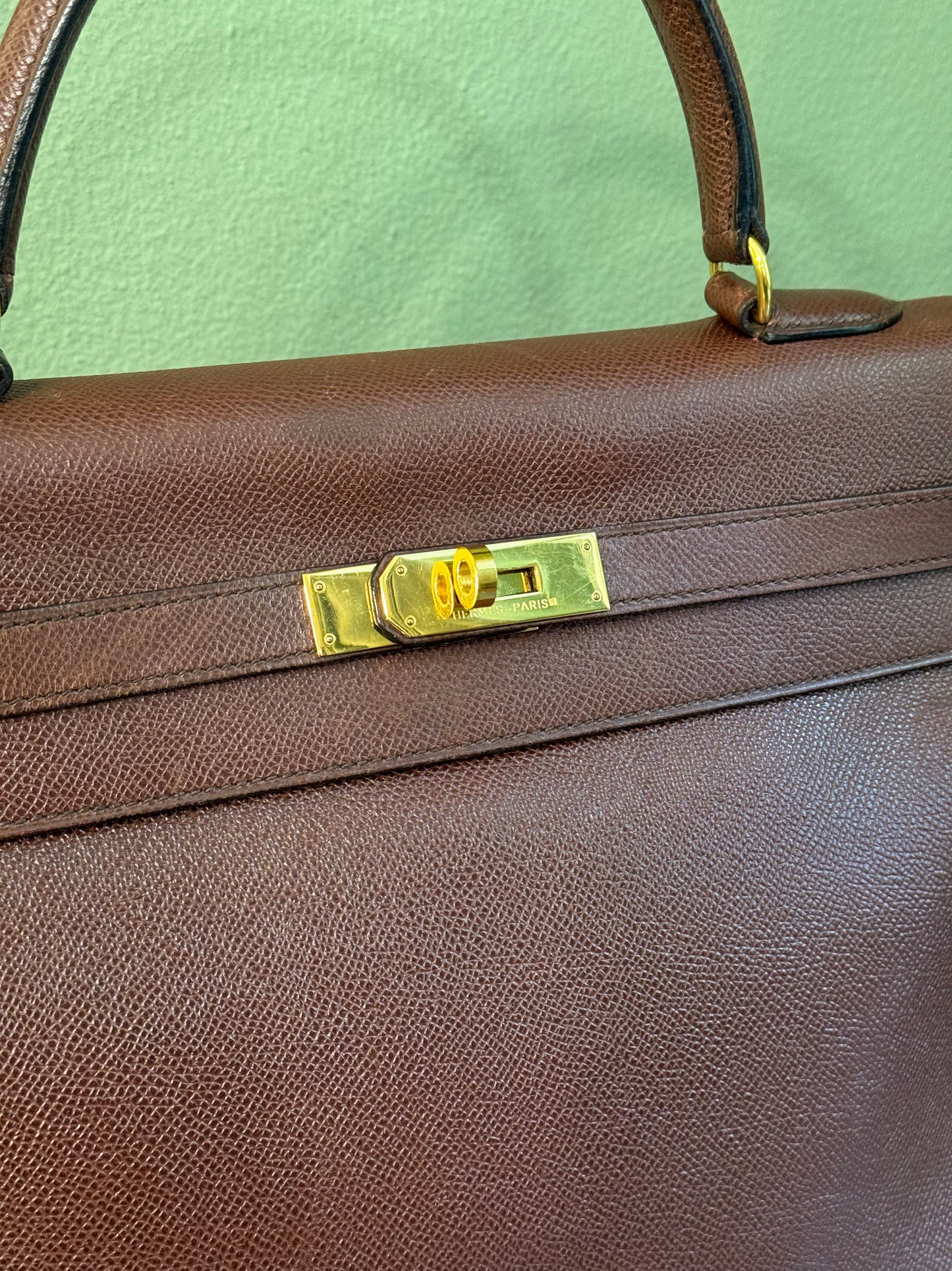 HERMÈS BROWN COURCHEVEL KELLY 35 HANDBAG