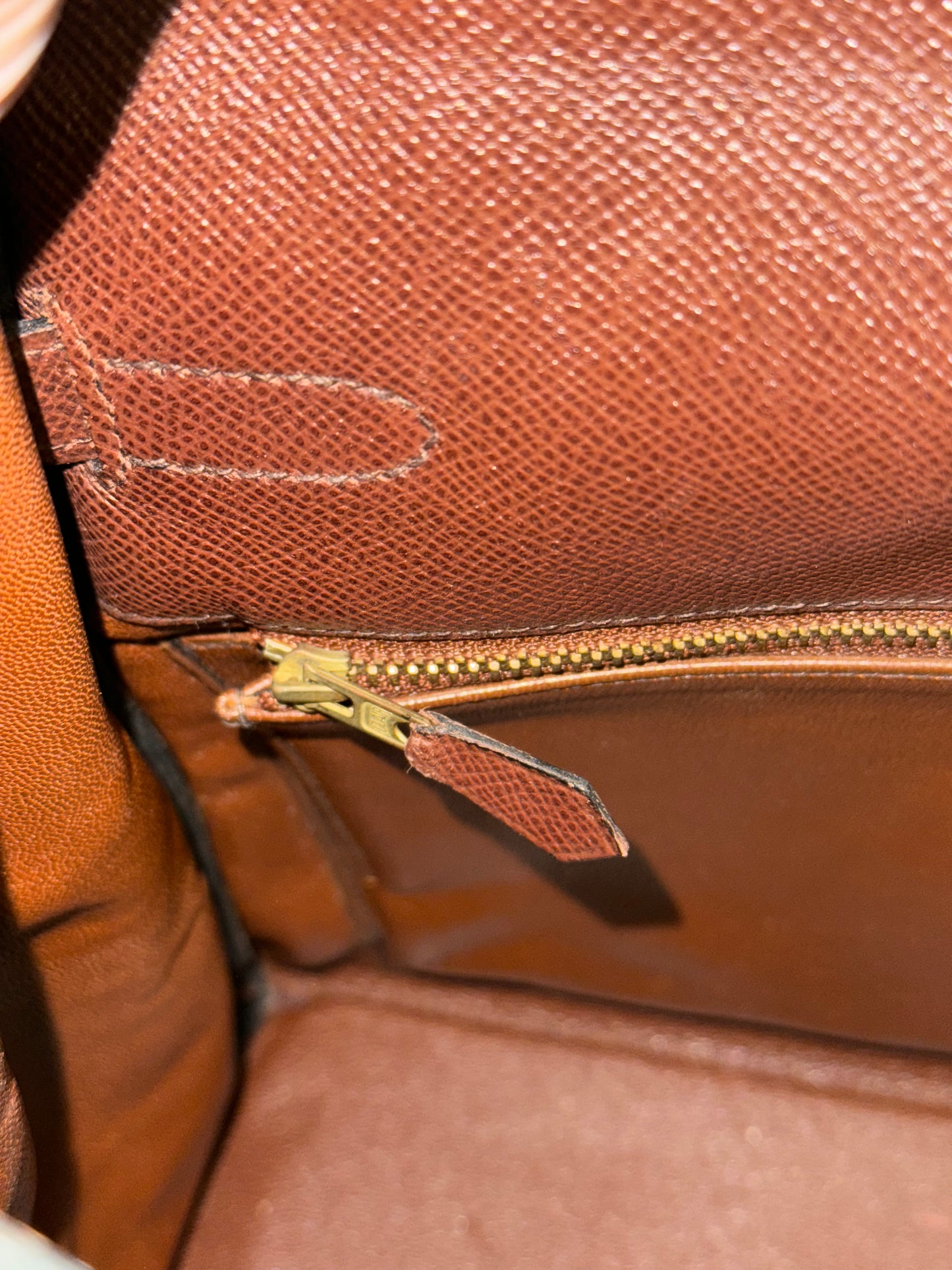 HERMÈS BROWN COURCHEVEL KELLY 35 HANDBAG