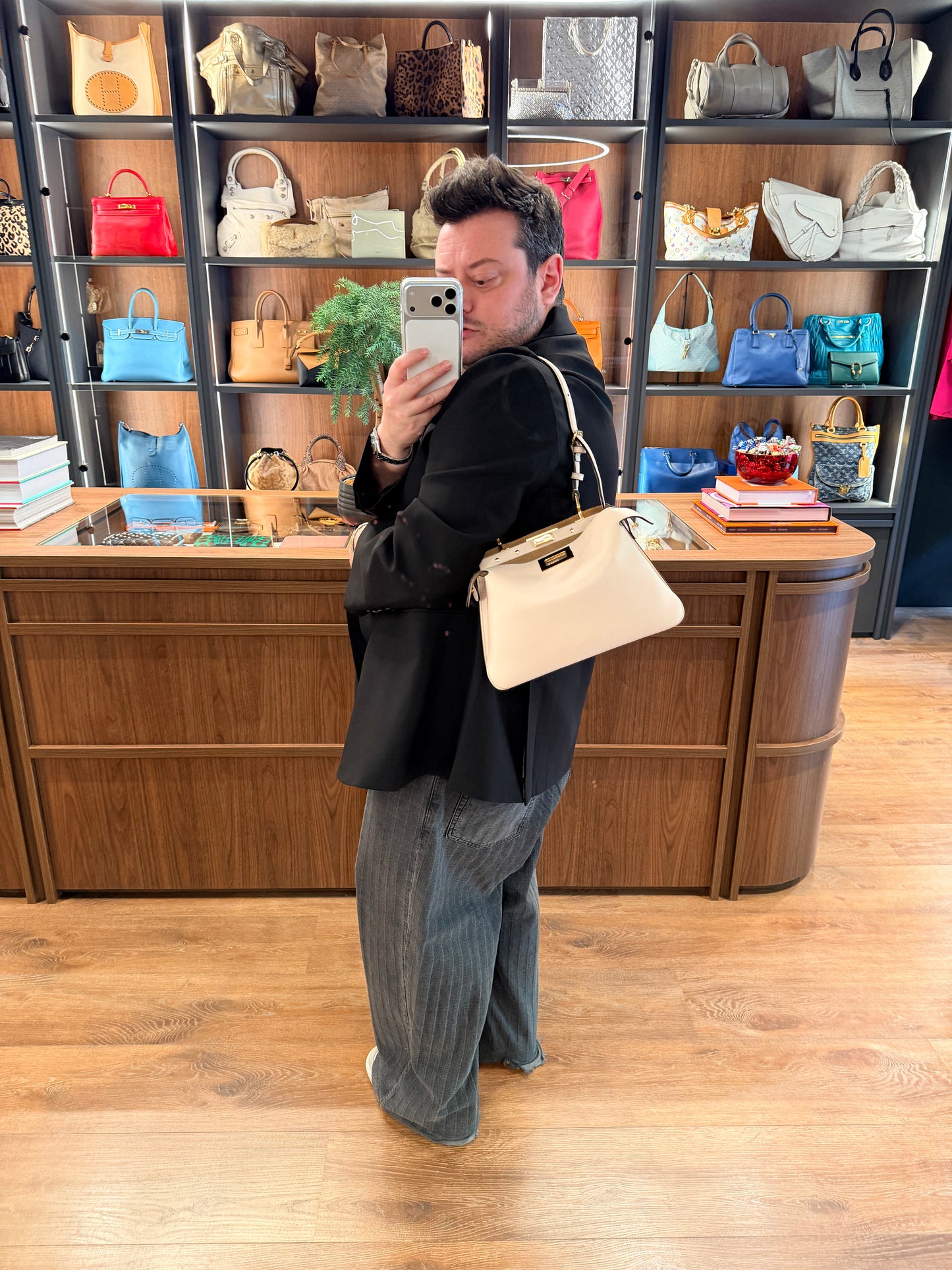 FENDI WHITE SMALL SOFT PEEKABOO SHOULDER BAG