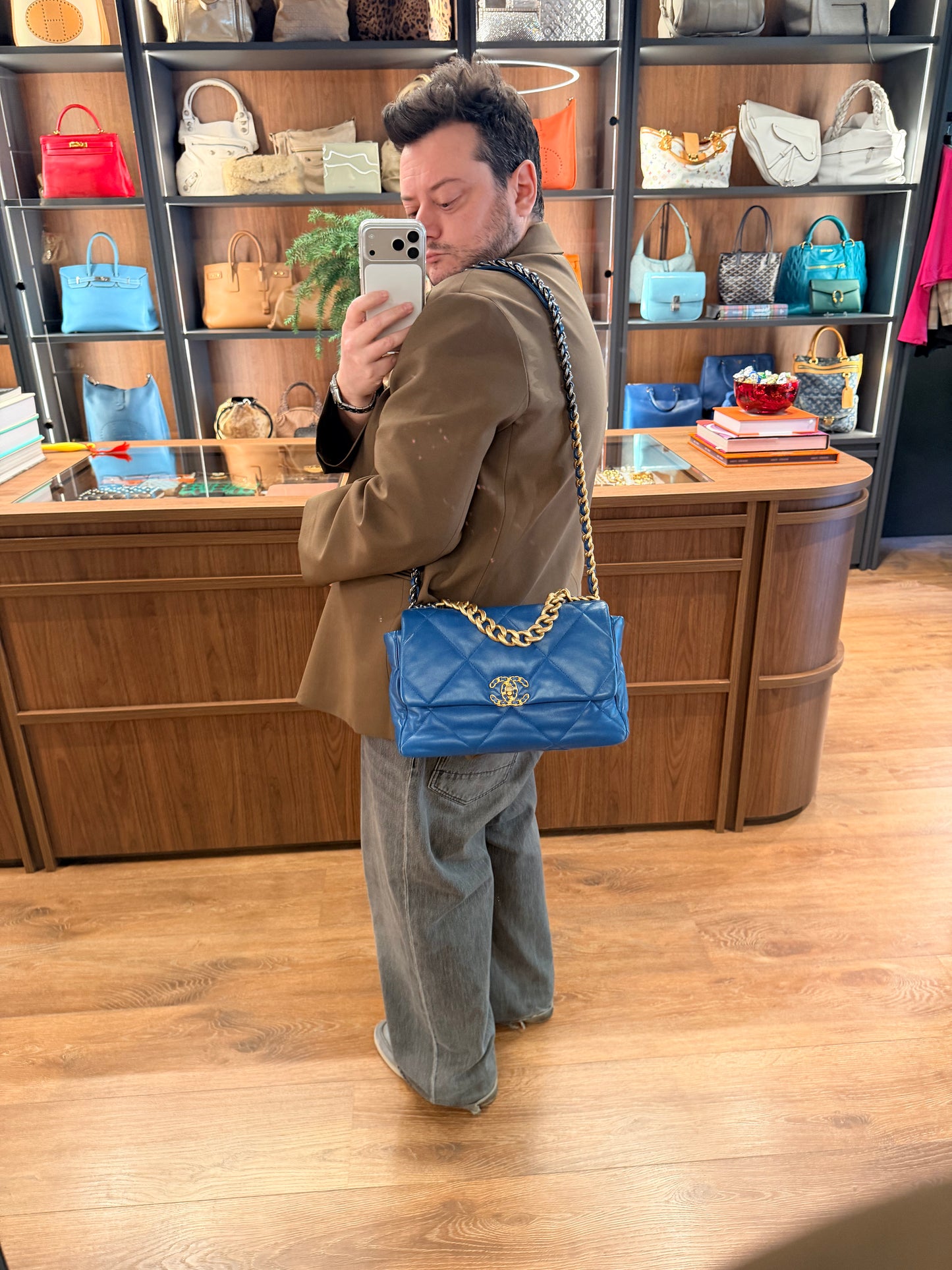 CHANEL BLUE MEDIUM 19 HANDBAG