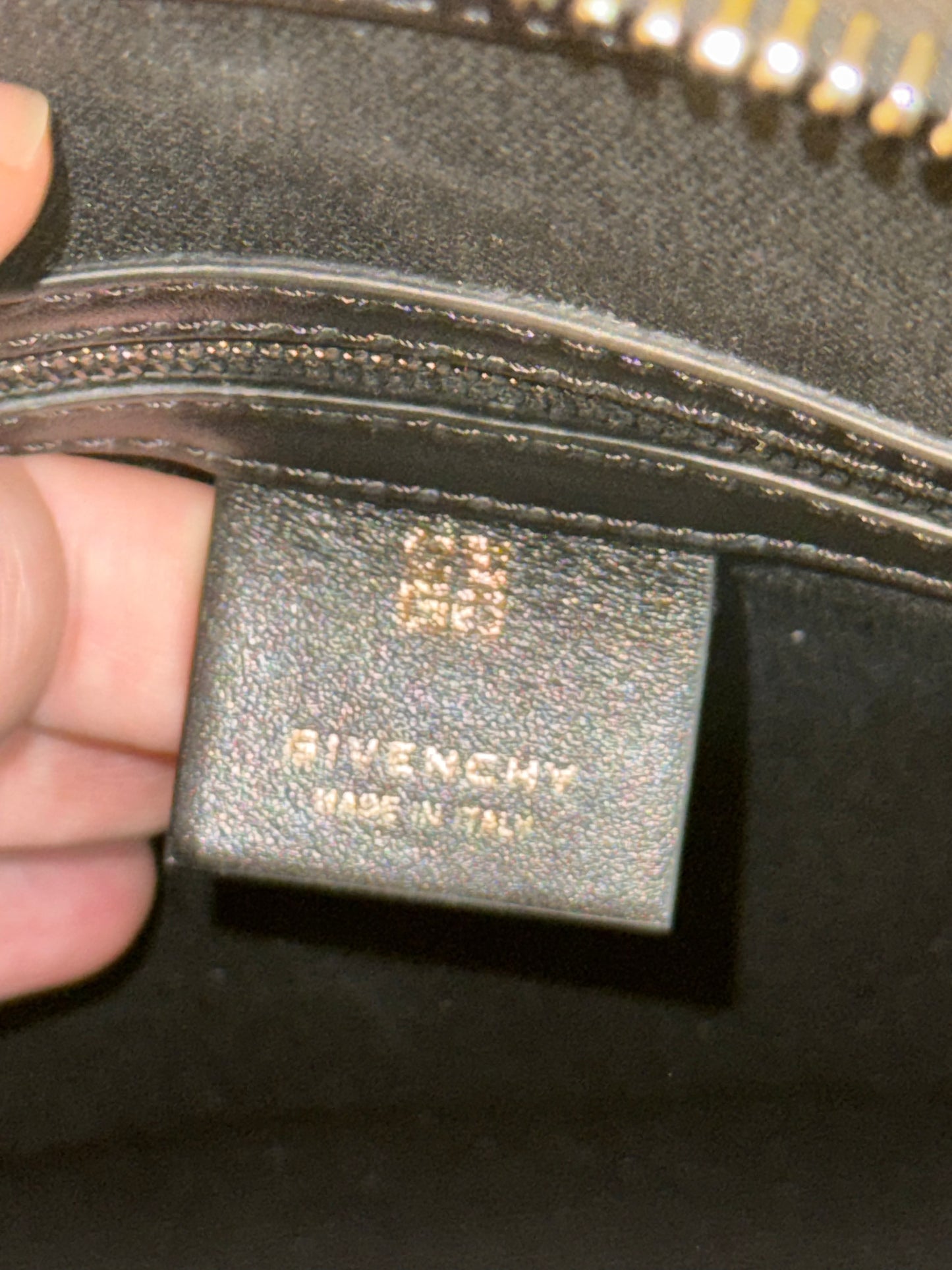 GIVENCHY BLACK ANTIGONA SPORT HANDBAG