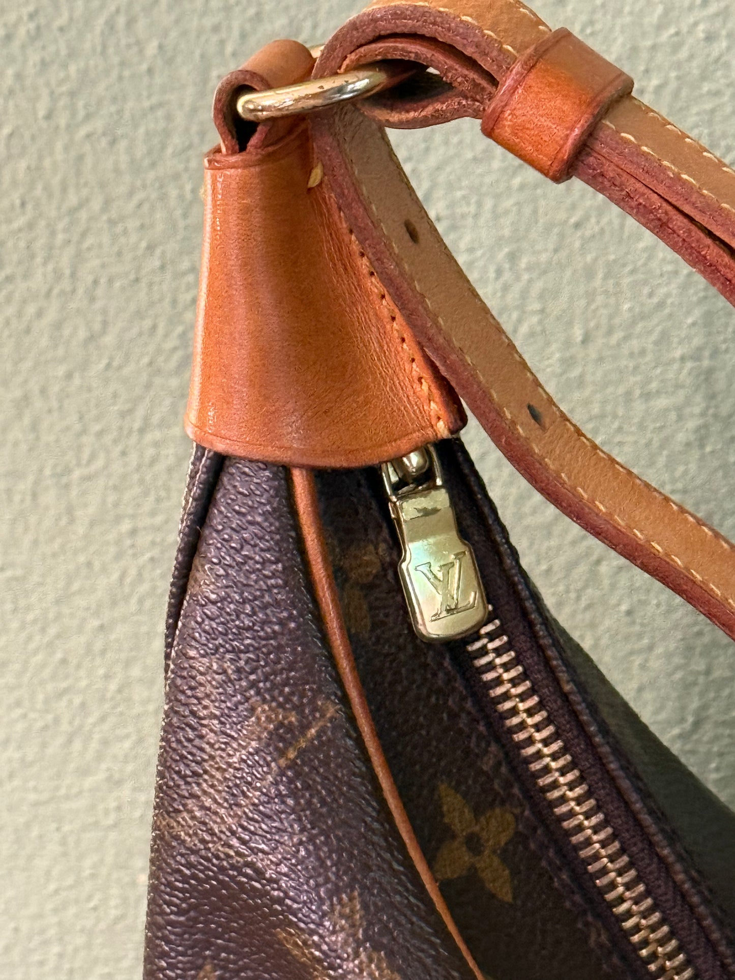 LOUIS VUITTON MONOGRAM BOULOGNE SHOULDER BAG