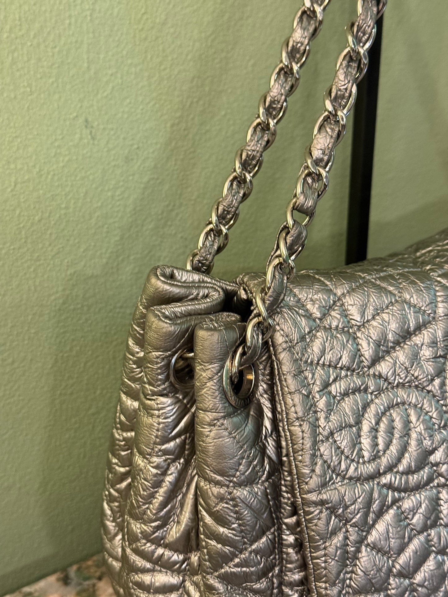 CHANEL SILVER EMOBOSSED LOGO SHOULDER BAG