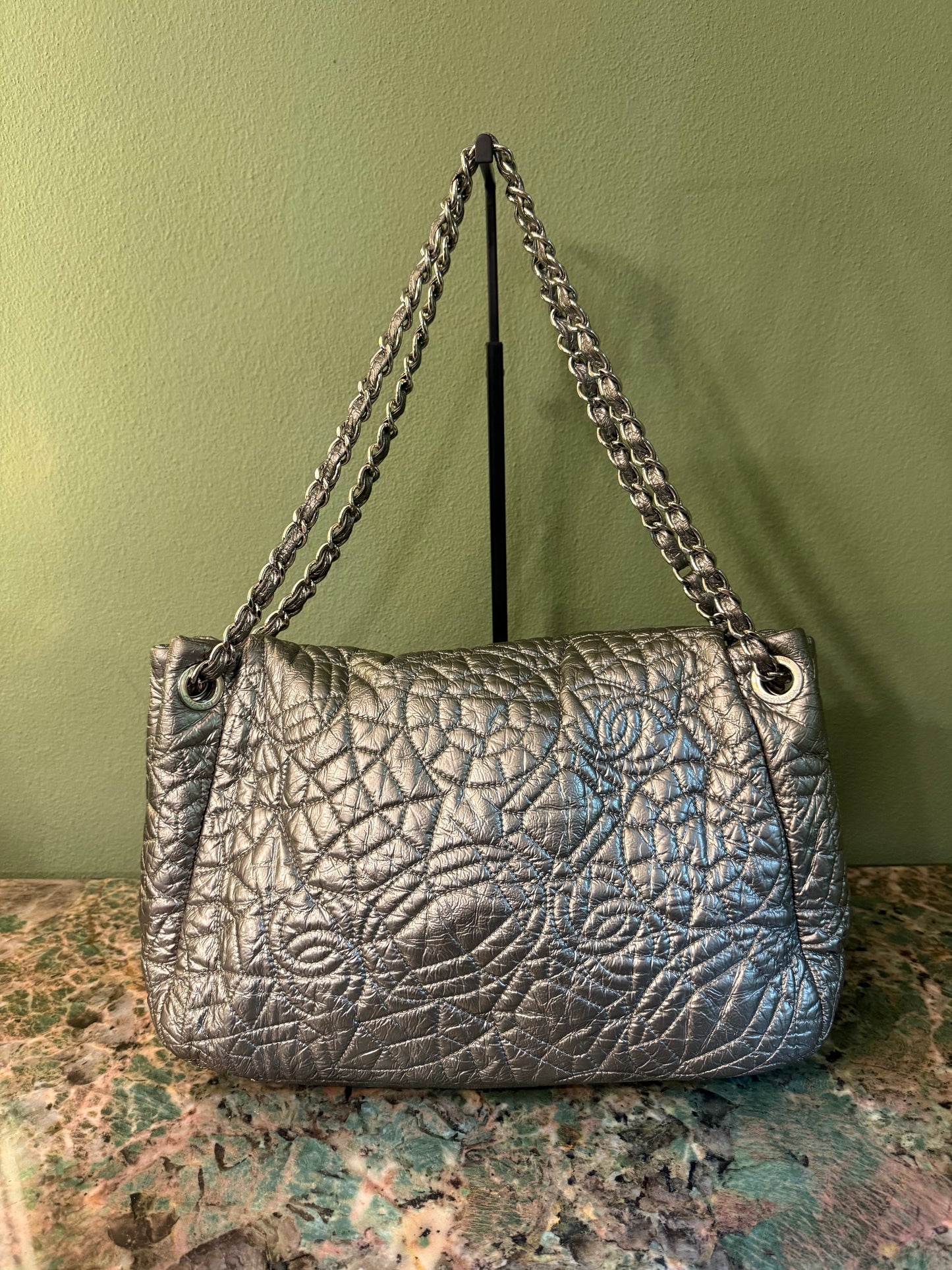 CHANEL SILVER EMOBOSSED LOGO SHOULDER BAG