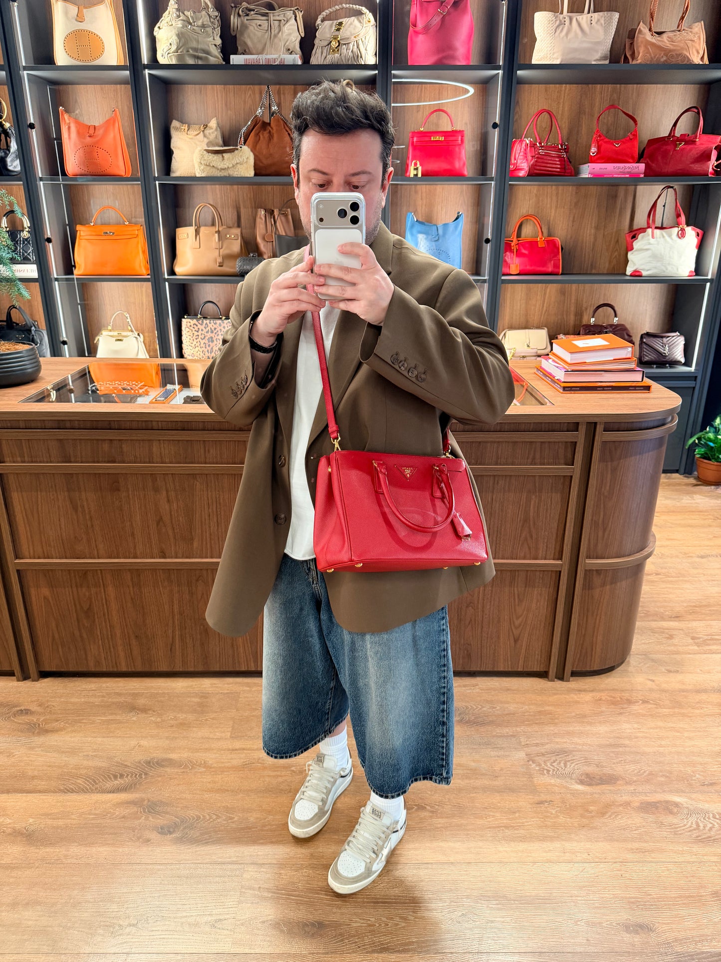 PRADA MEDIUN RED SAFFIANO GALLERIA HANDBAG