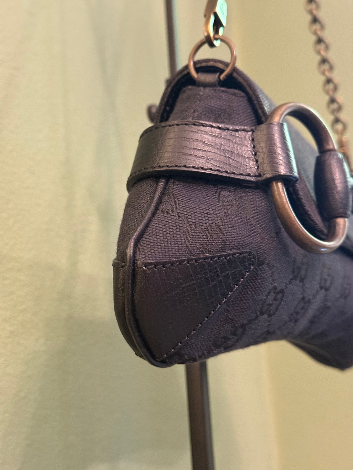 GUCCI BLACK MONOGRAM HORSEBIT CHAIN SHOULDER BAG