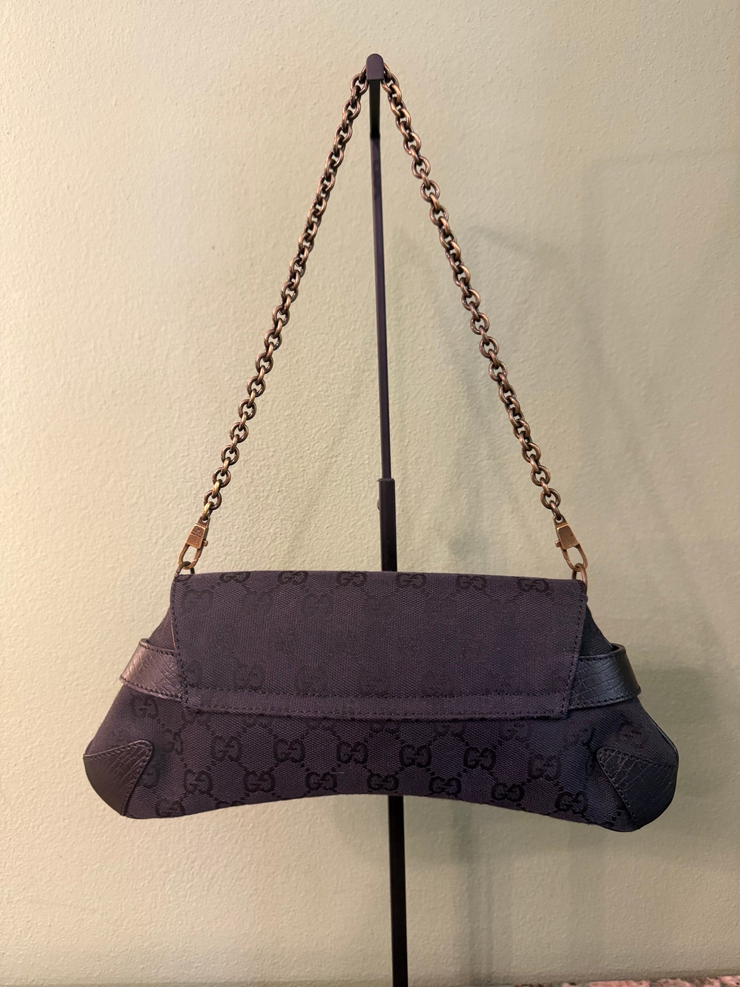 GUCCI BLACK MONOGRAM HORSEBIT CHAIN SHOULDER BAG