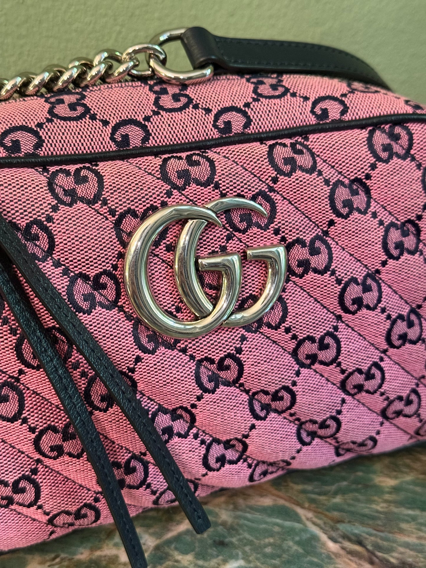GUCCI PINK MONOGRAM MARMONT CAMERA BAG