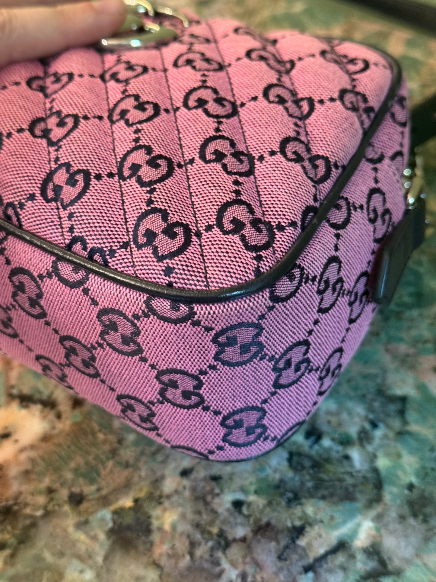 GUCCI PINK MONOGRAM MARMONT CAMERA BAG