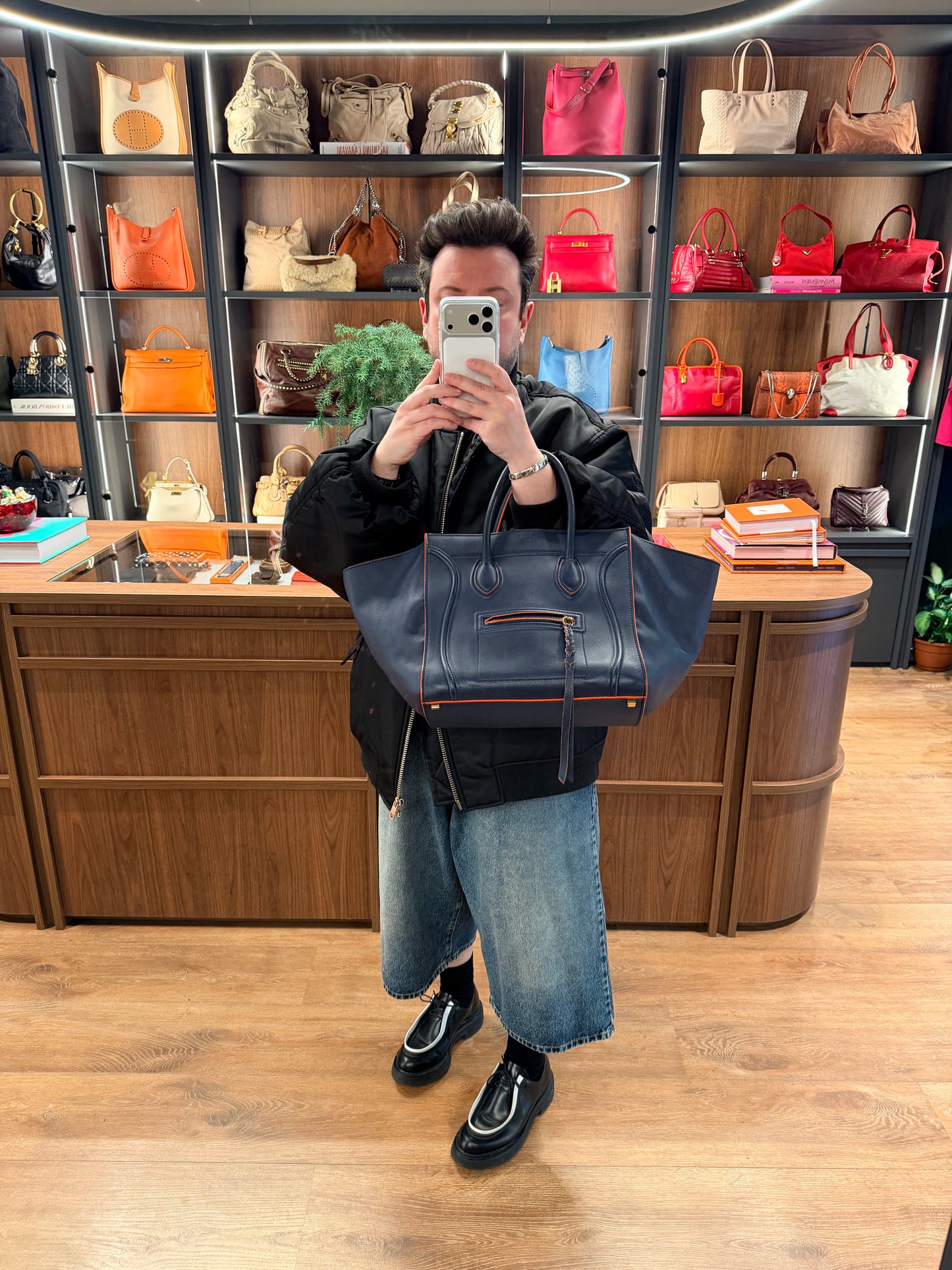 CÈLINE NAVY PHANTON LUGGAGE HANDBAG