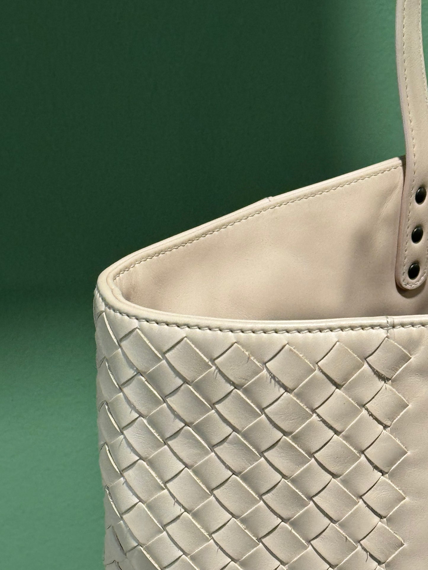 BOTTEGA VENETA LIGHT PINK INTRECCIATO SHOPPING TOTE