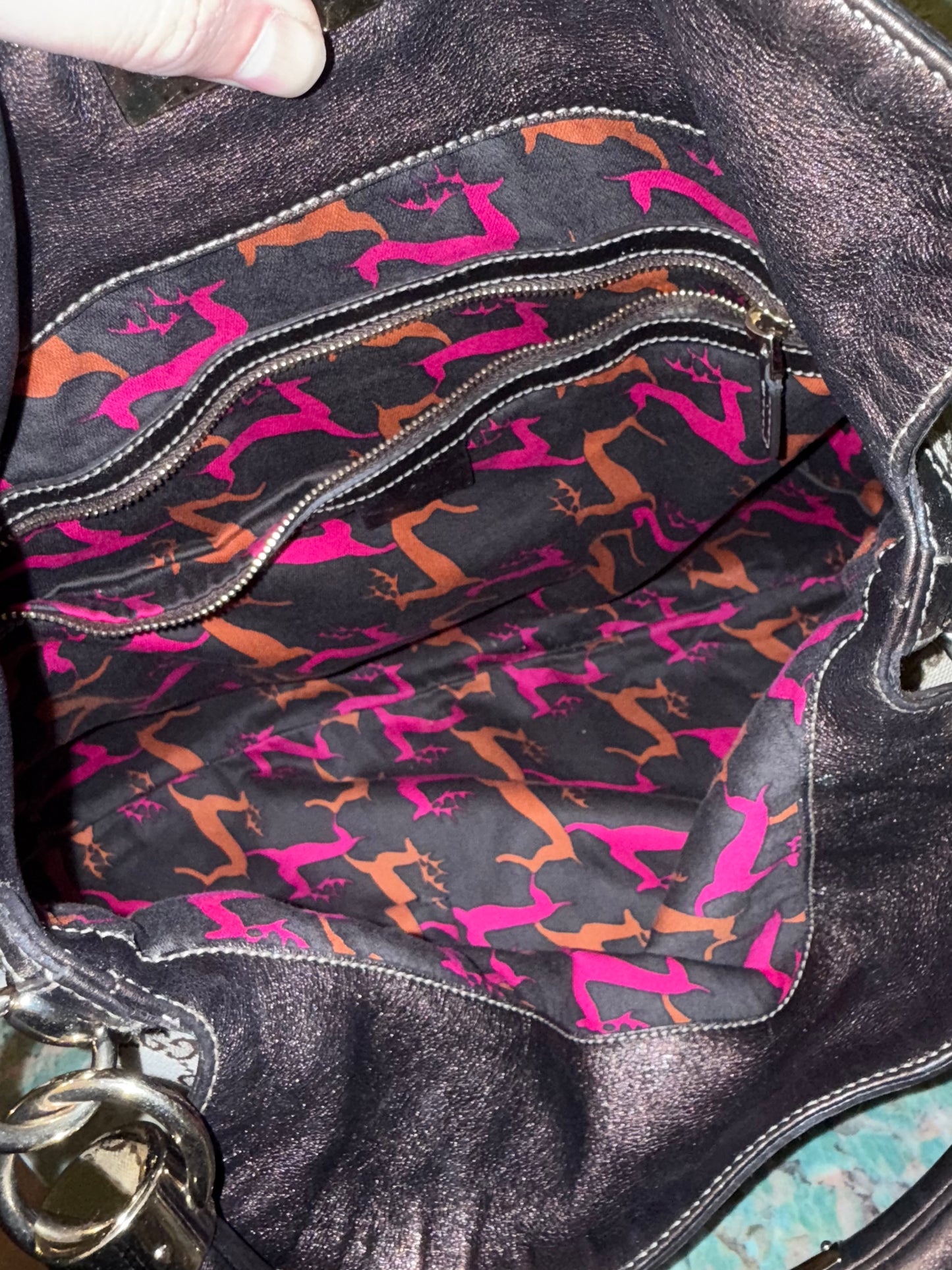 GUCCI MONOGRAM MINK MEDIUM INDY SHOULDER BAG