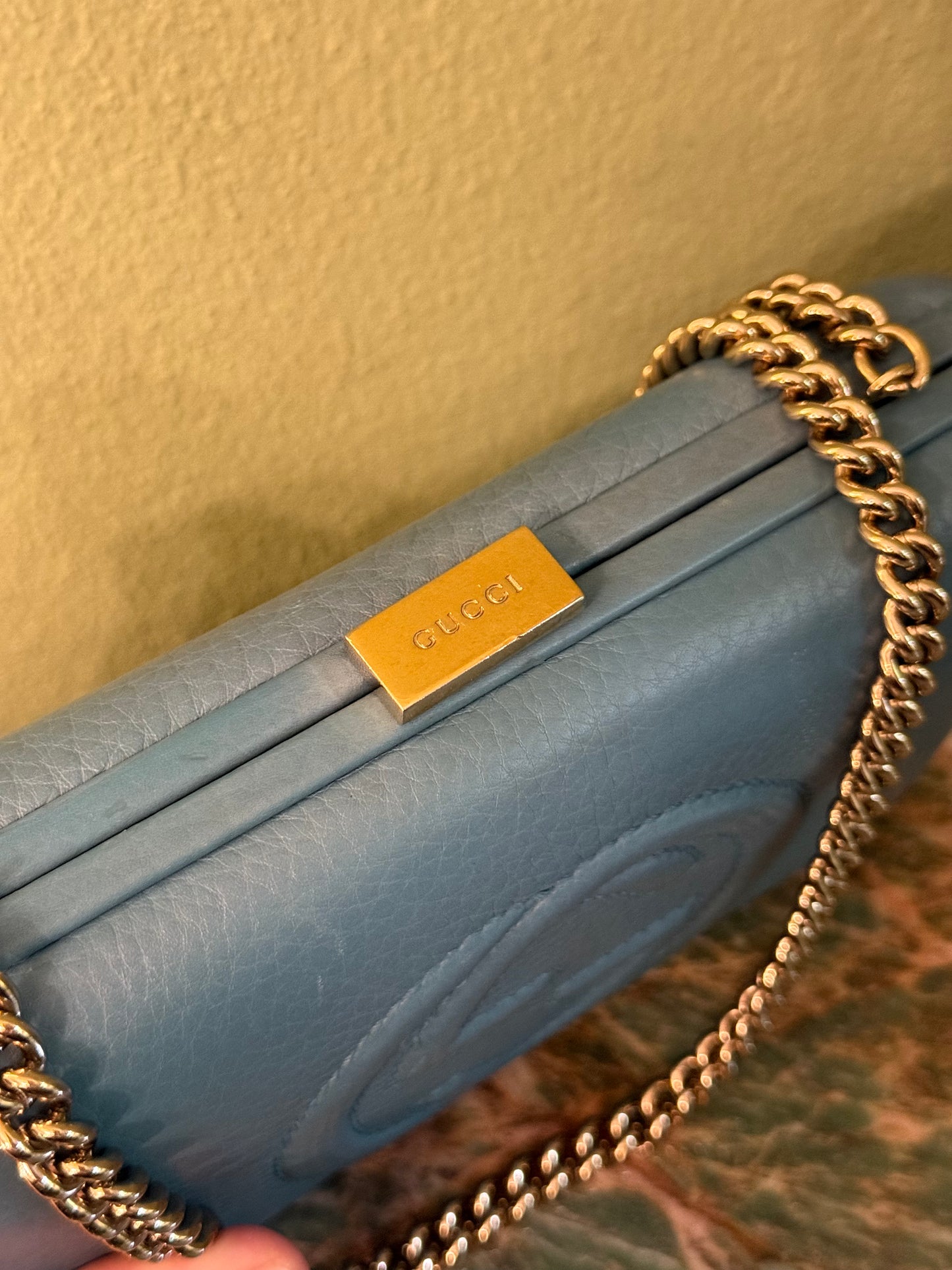 GUCCI BLUE SOHO CHAIN CLUTCH