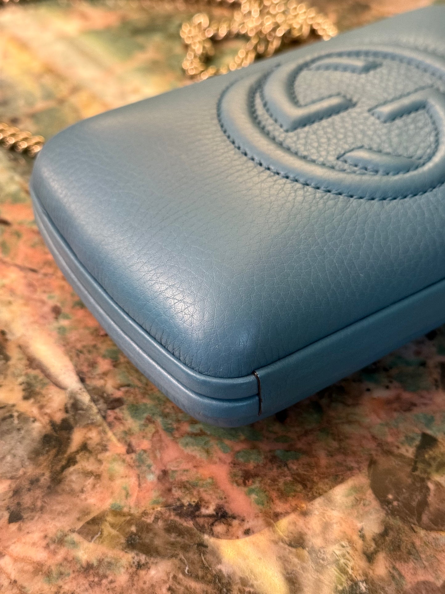 GUCCI BLUE SOHO CHAIN CLUTCH