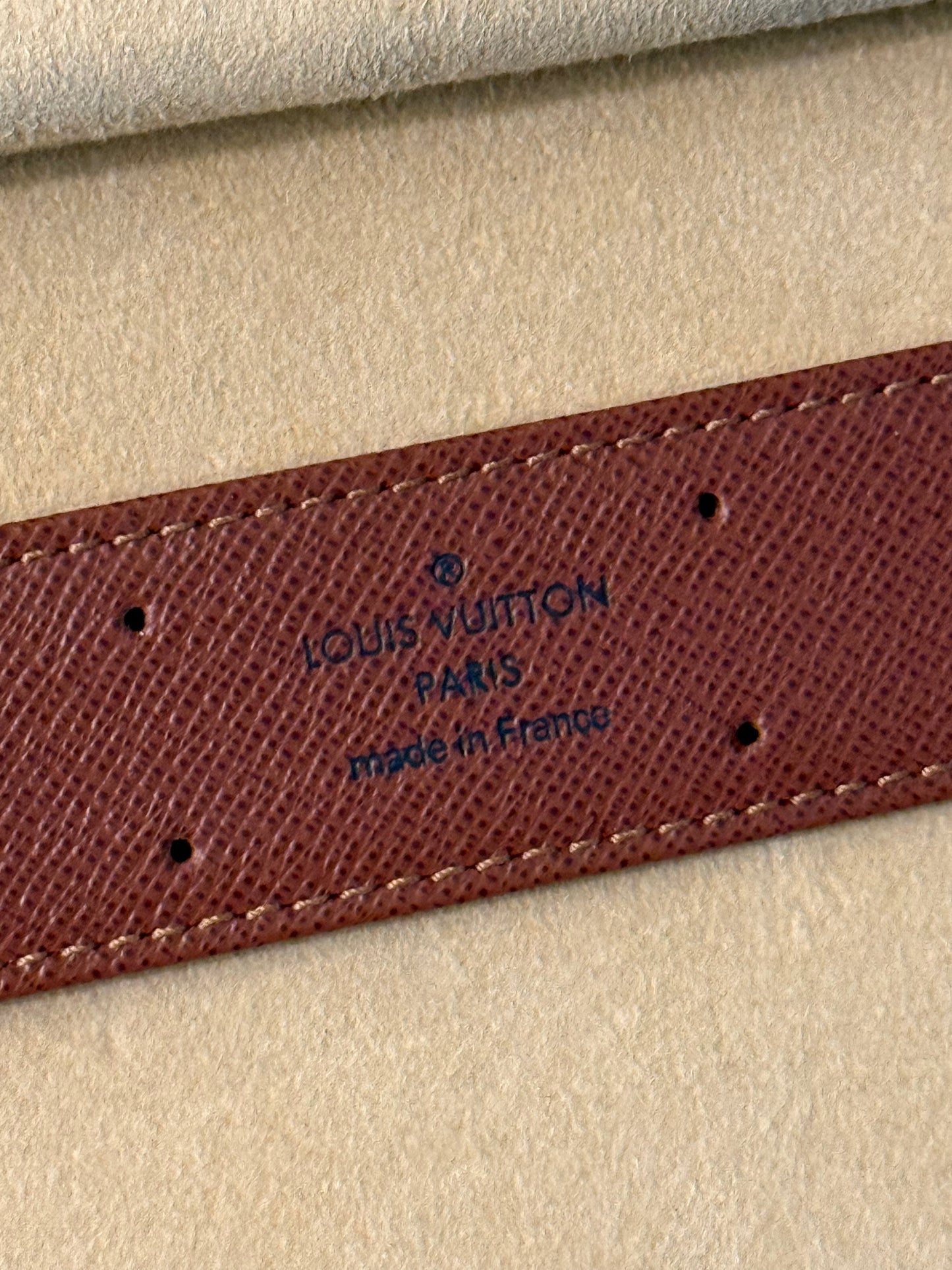 LOUIS VUITTON MONOGRAM MEDIUM JEWELRY TROUSSE