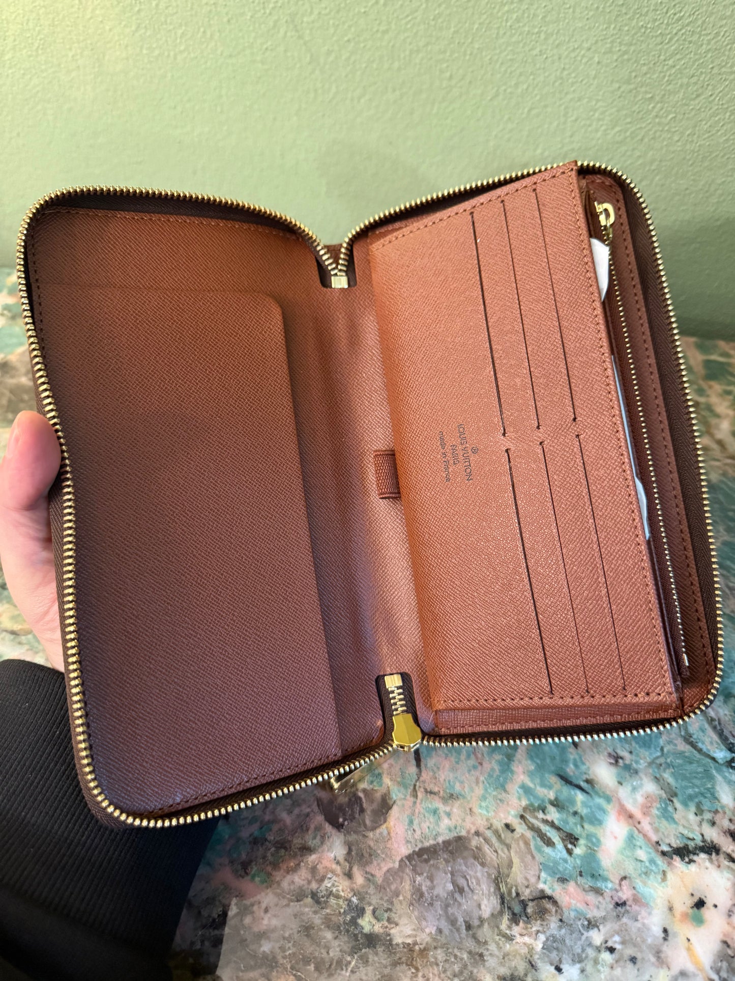 LOUIS VUITTON MONOGRAM ZIPPY ORGANIZER