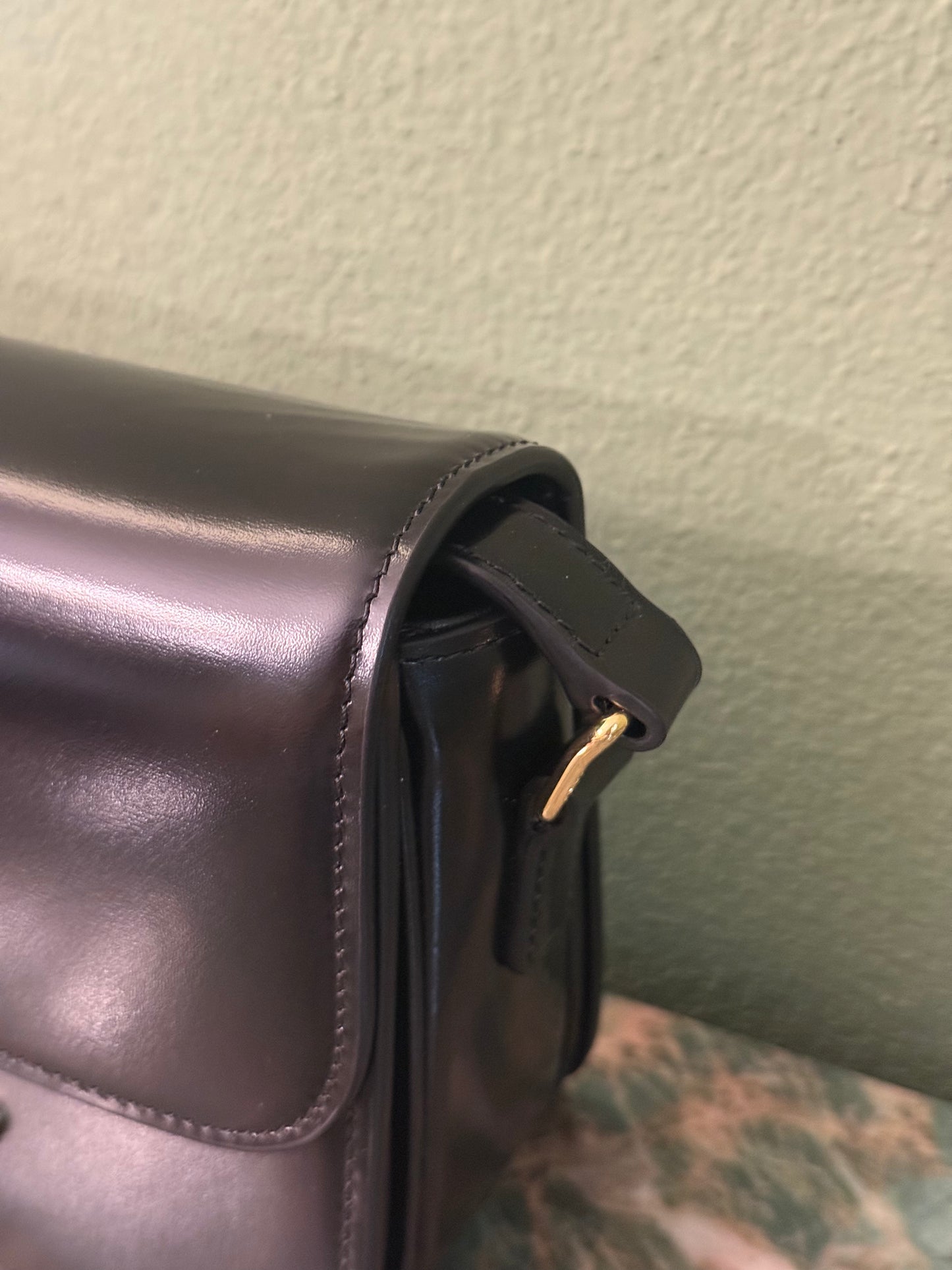 CELINE TEEN BLACK TRIOMPHE CROSSBODY BAG