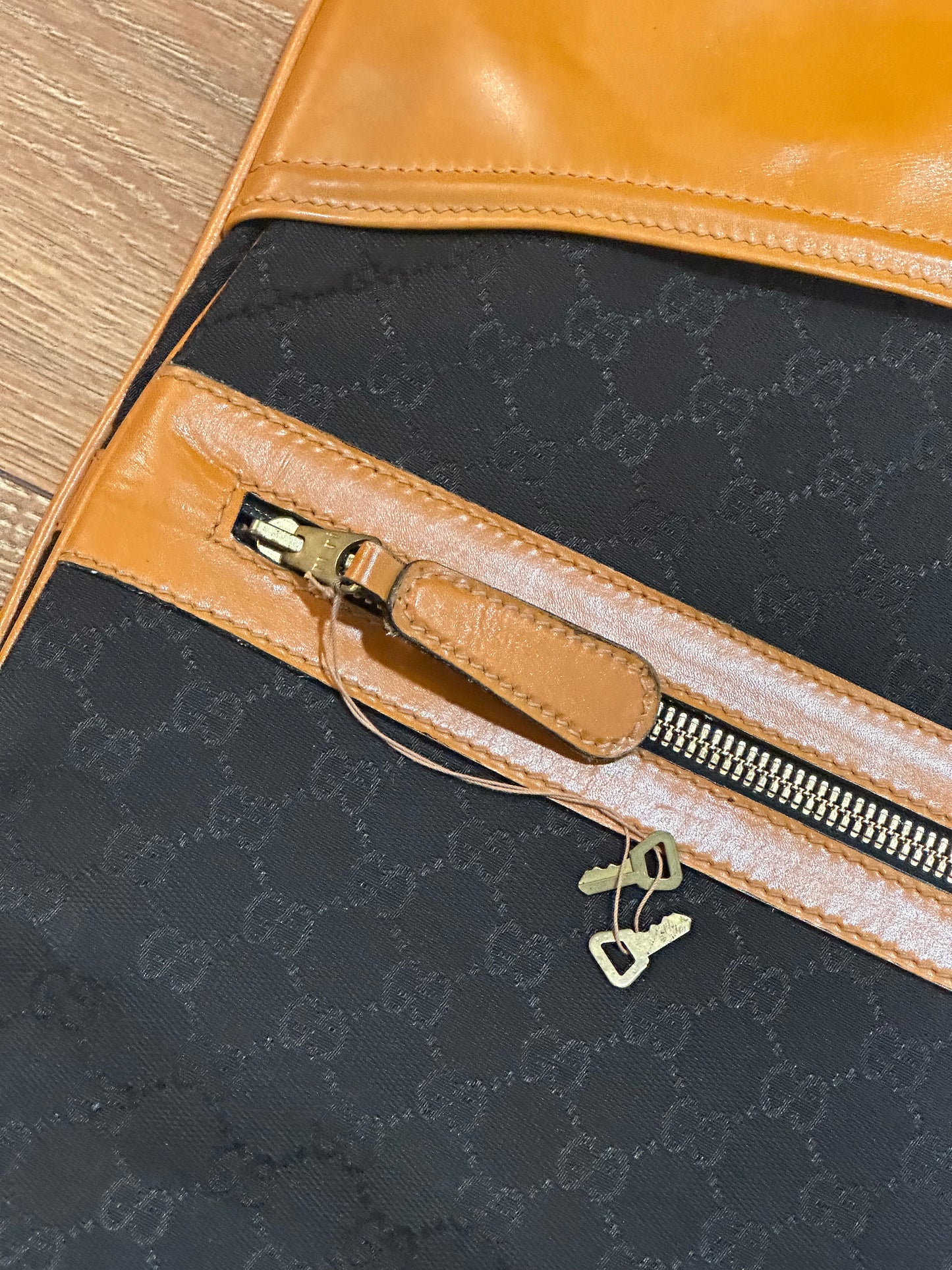GUCCI BLACK MONOGRAM CLOTHES HANGER