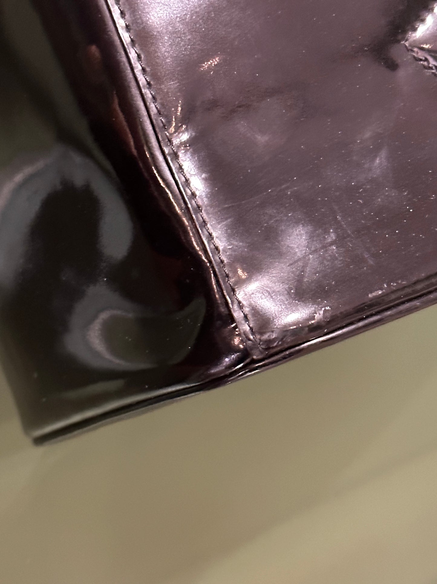CHANEL BLACK PATENT VANITY CASE