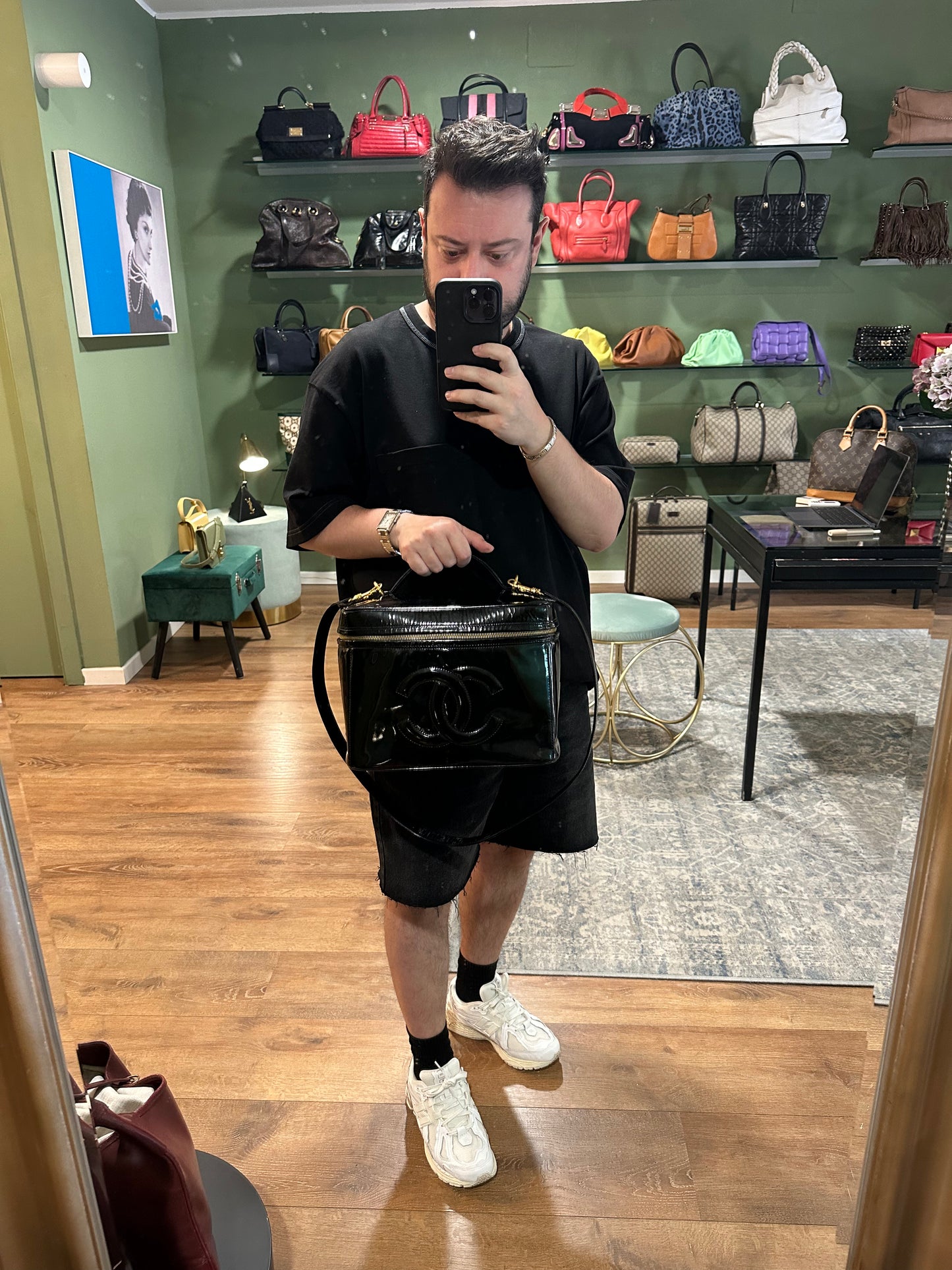 CHANEL BLACK PATENT VANITY CASE