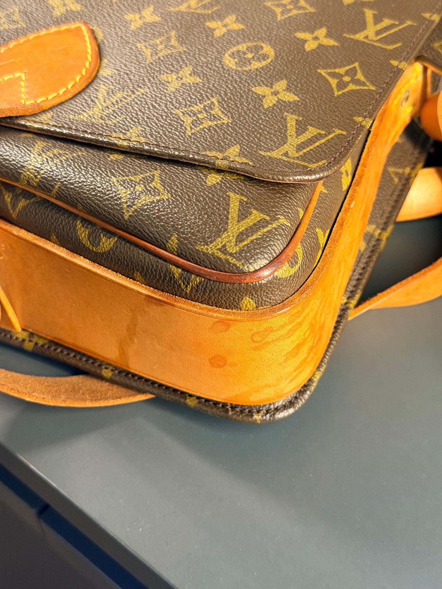 LOUIS VUITTON MONOGRAM CARTOUCHIERE GM CROSSBODY BAG