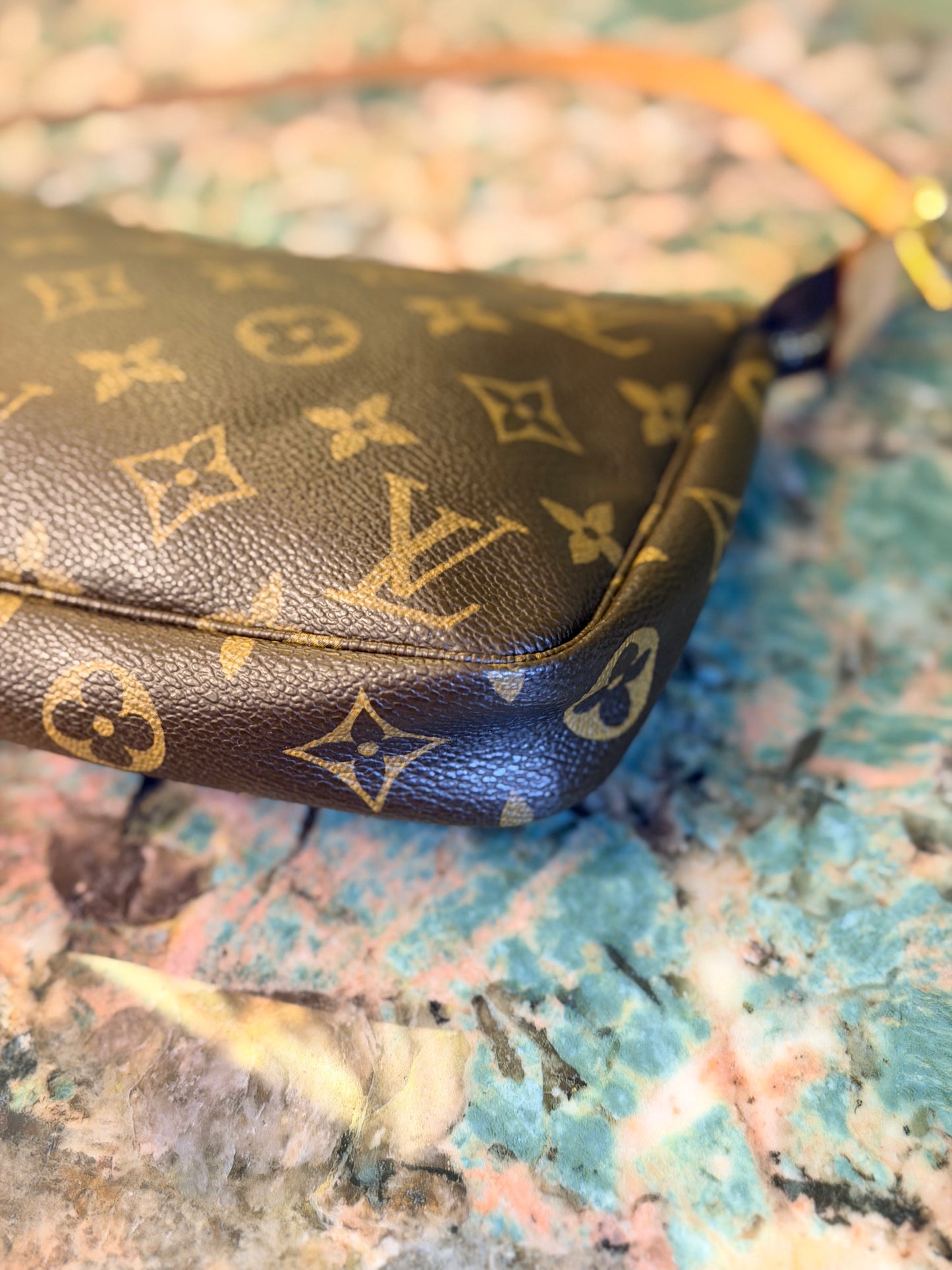 LOUIS VUITTON MONOGRAM POCHETTE ACCESSOIRES