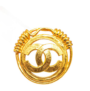 CHANEL GOLD PLATED CC BROOCH