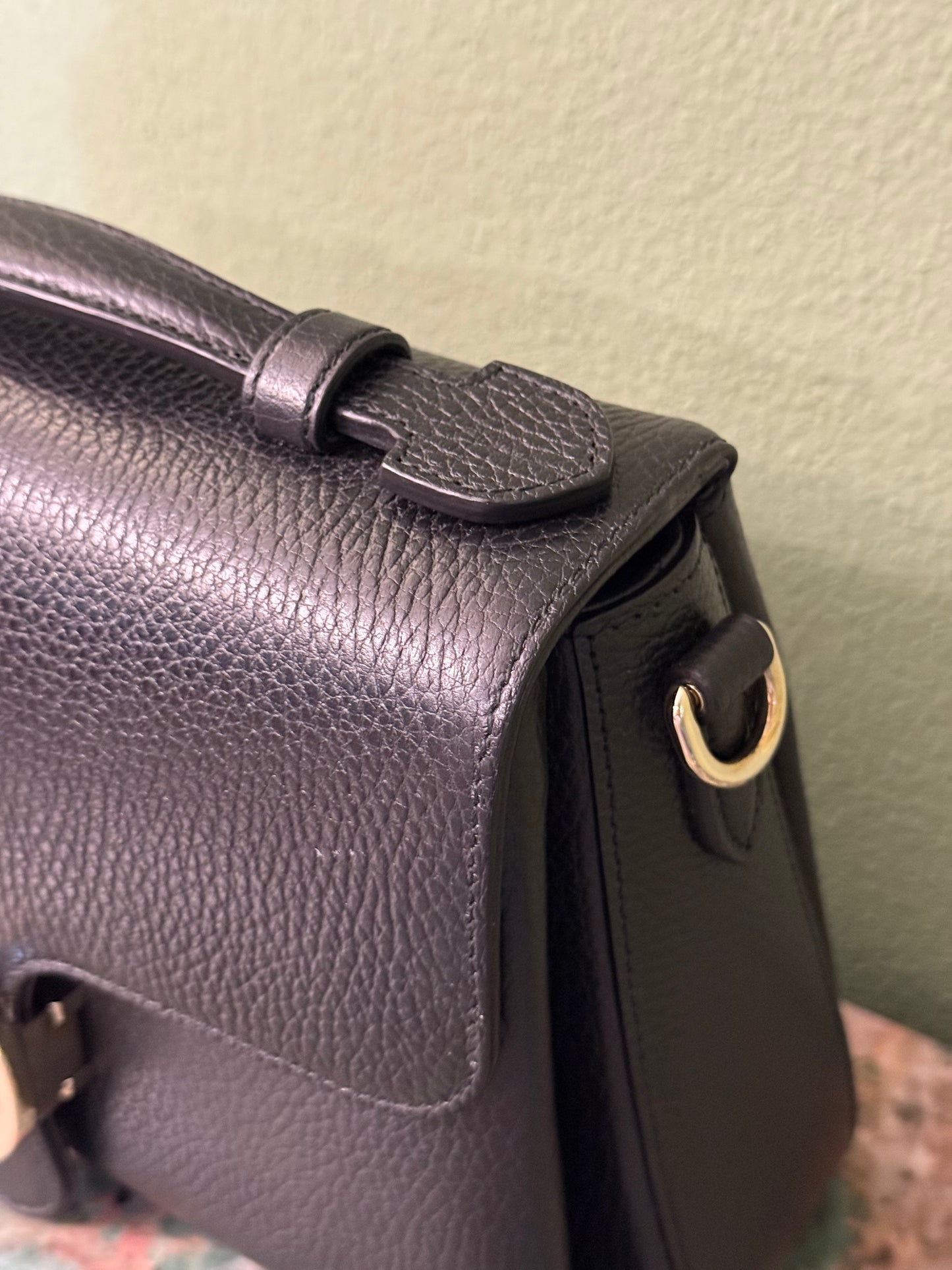 GUCCI BLACK INTERLOCKING CHAIN SHOULDER BAG