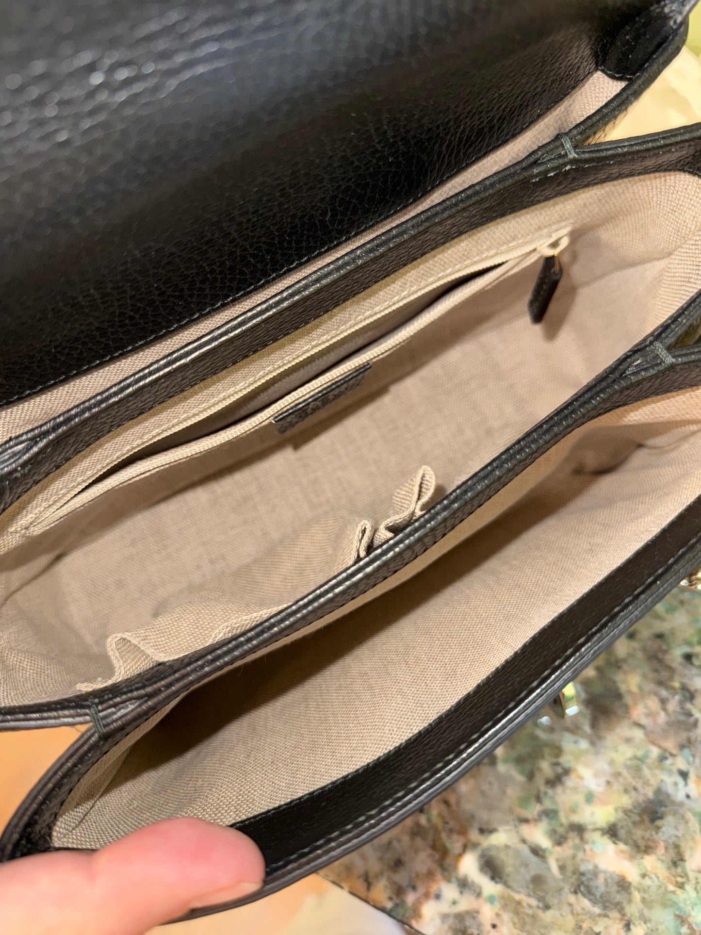 GUCCI BLACK INTERLOCKING CHAIN SHOULDER BAG