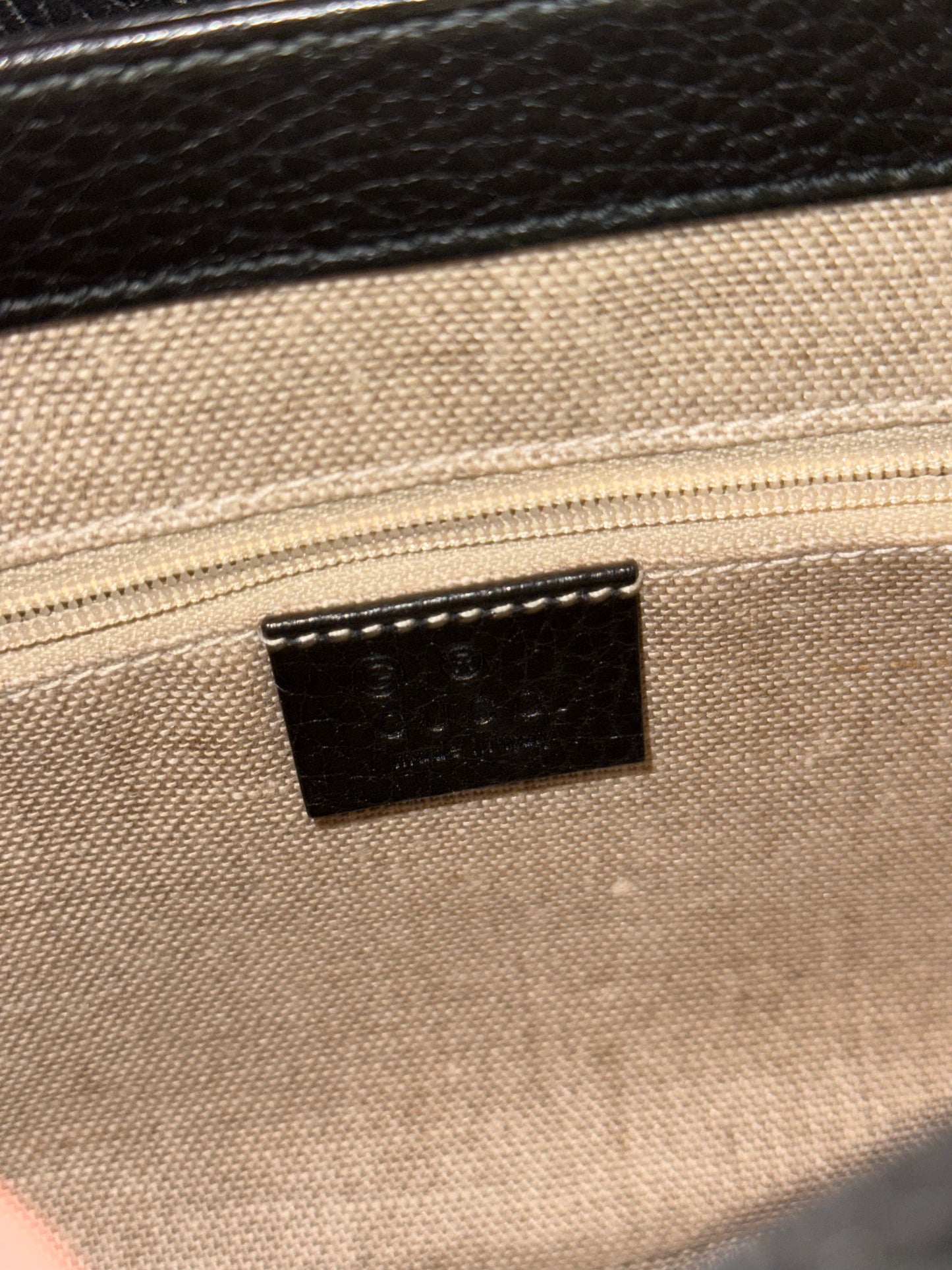 GUCCI BLACK INTERLOCKING CHAIN SHOULDER BAG