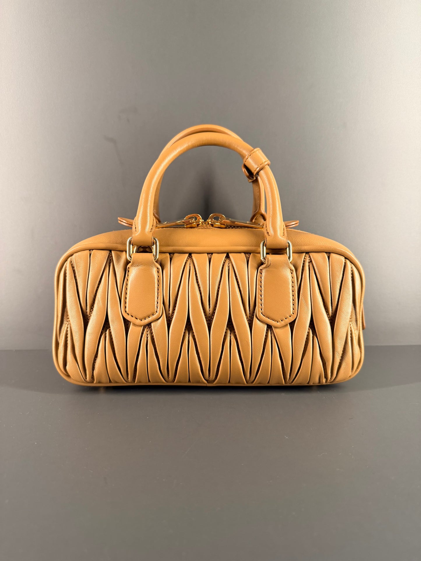 MIU MIU TAN MATELASSÈ ARCADIE BOSTON BAG